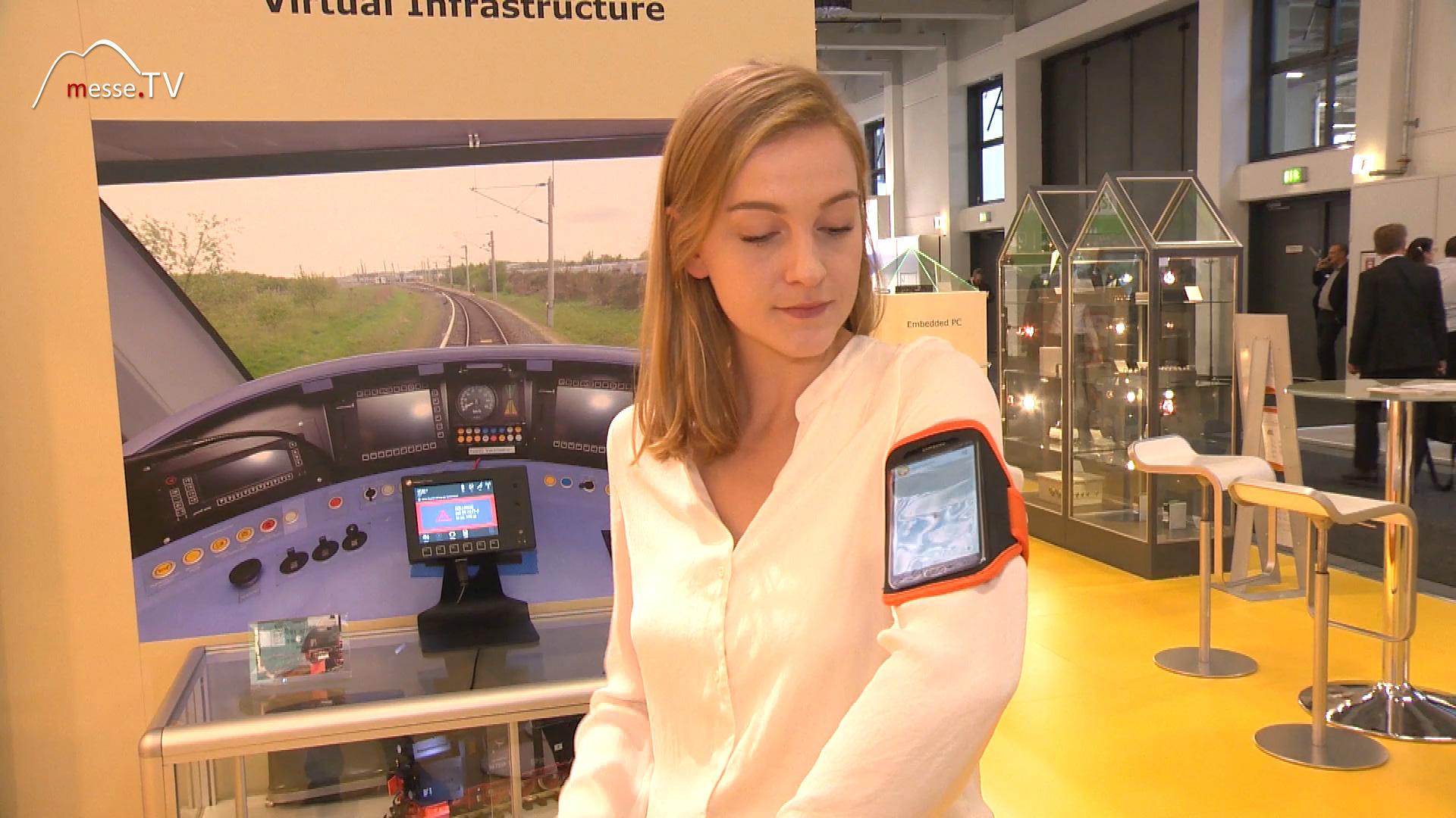 Intelligence on Wheels Kollisions Warnsystem für Züge innotrans 2016 Berlin