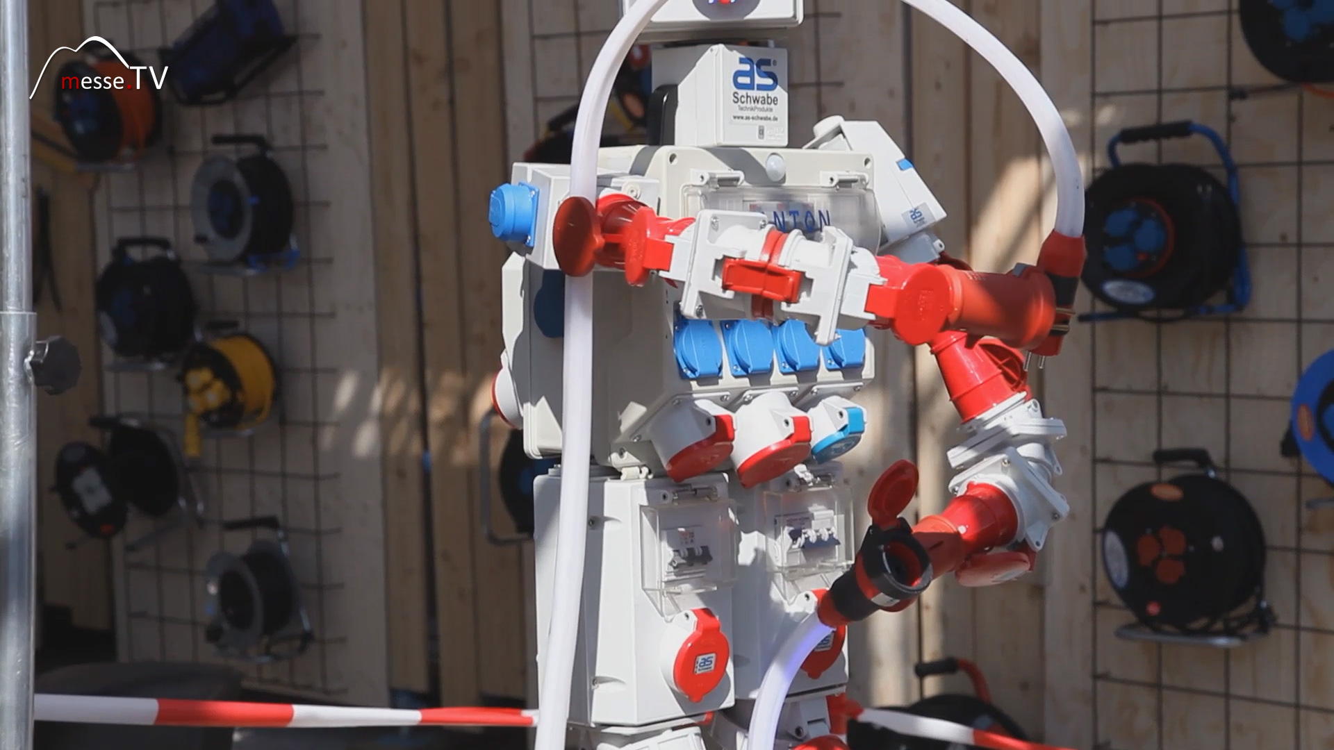 as Schwabe Roboter aus Steckverbindungen Fachmesse Baubranche bauma