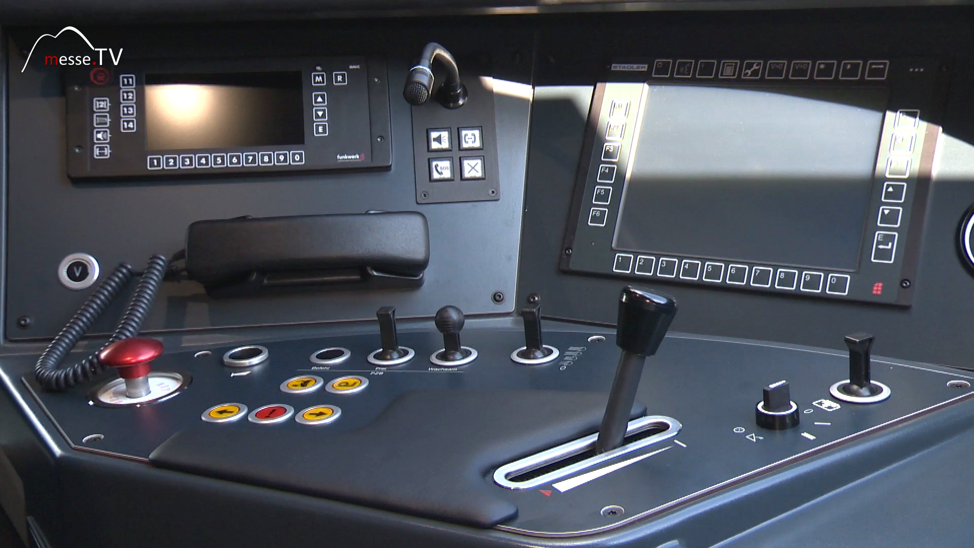 EC250 Hochgeschwindigkeitszug Cockpit Stadler Züge