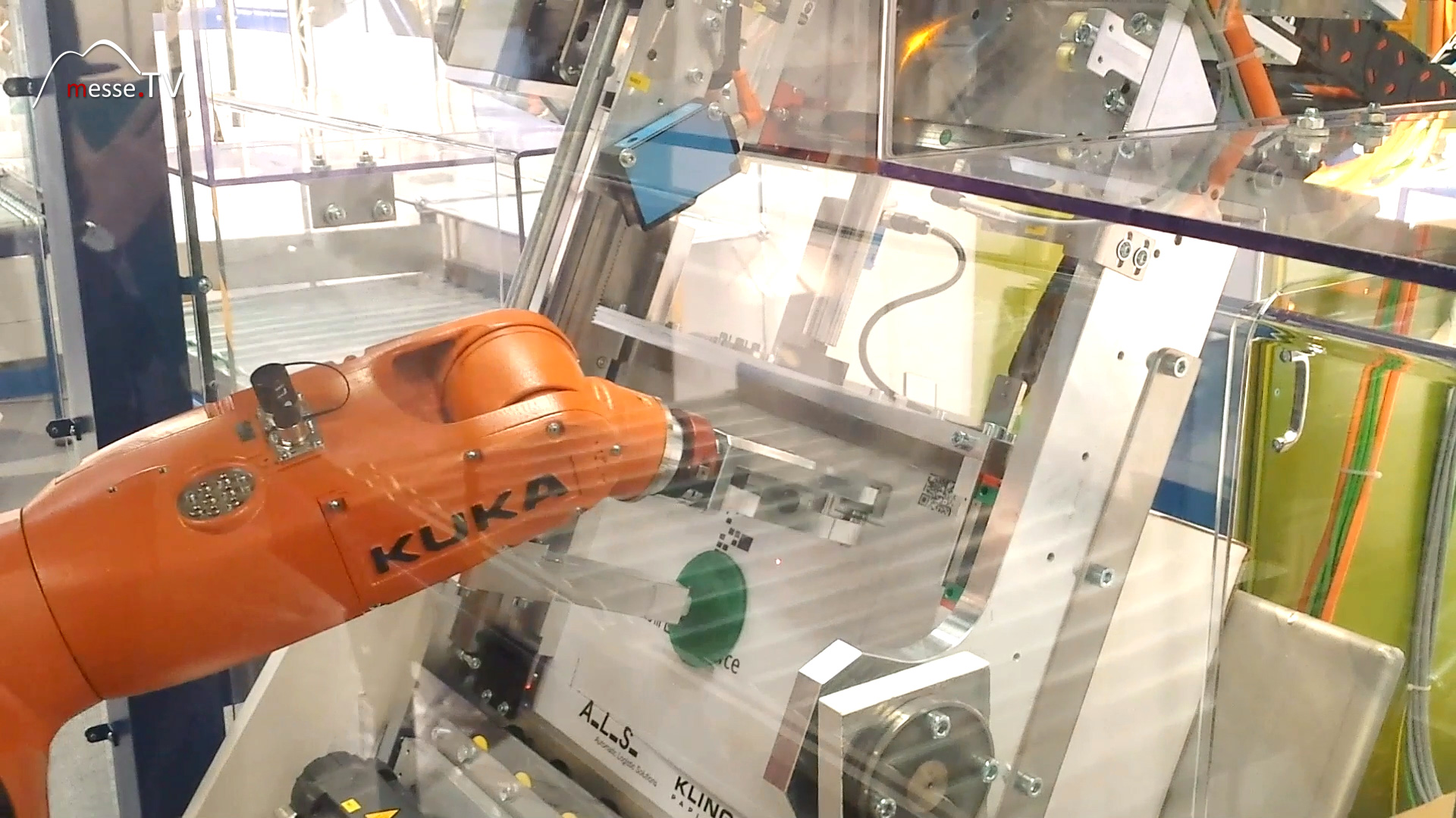 Kuka Roboter Fensterschnitt ALS Automatic Logistic Solutions