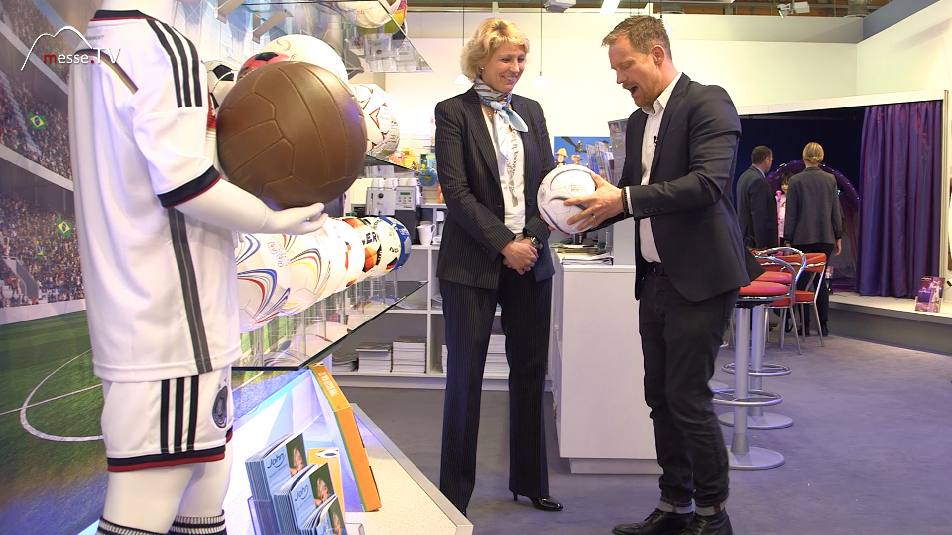 Volleyball Fussball Spielwarenmesse 2016