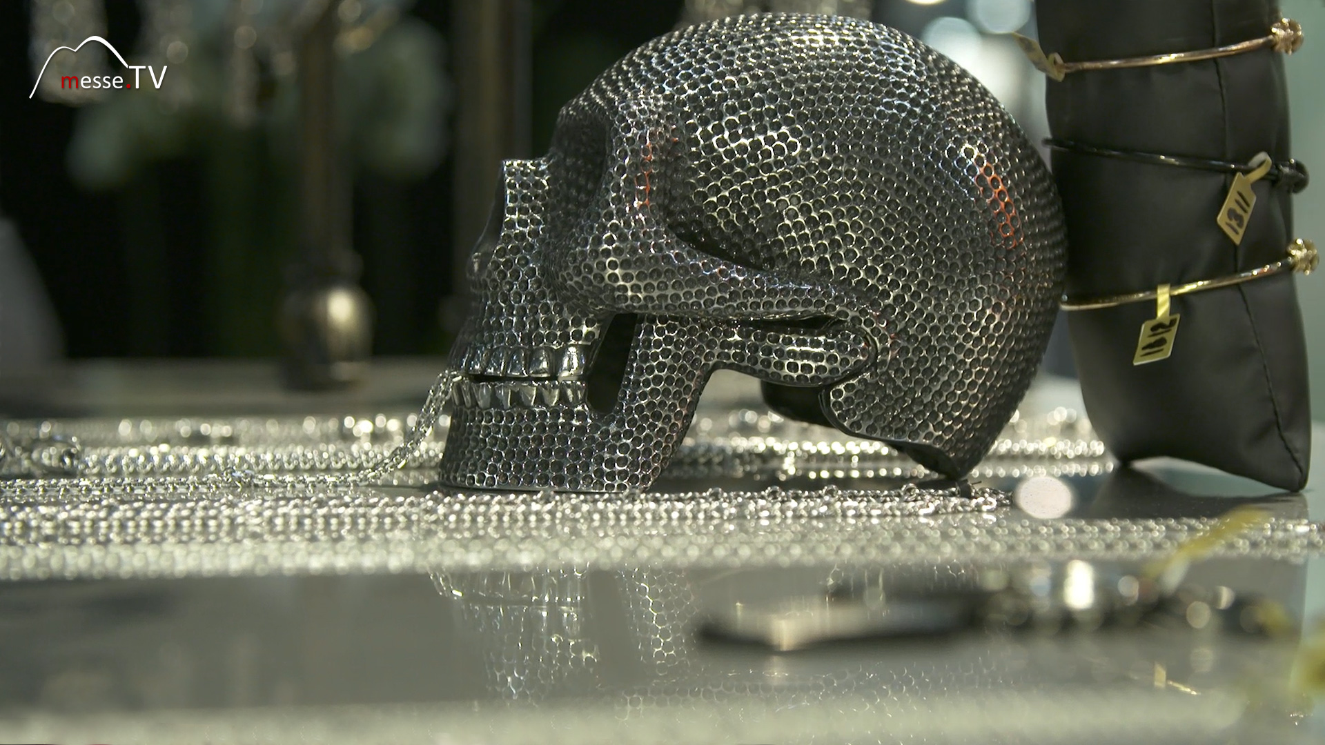 Silberschmuck für Maenner Totenkopf