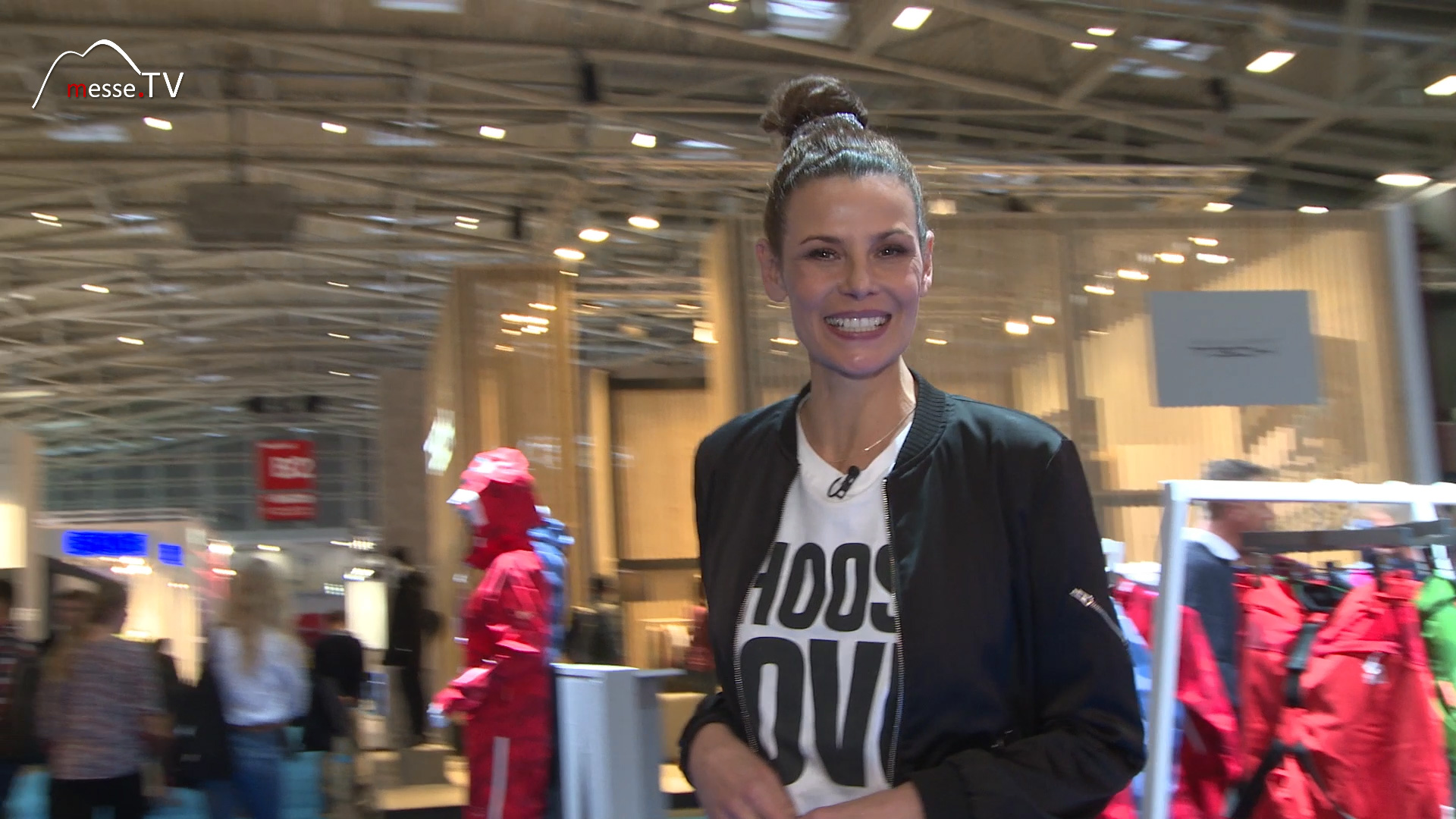 Ispo 2017 Simone Dericks Moderatorin MesseTV