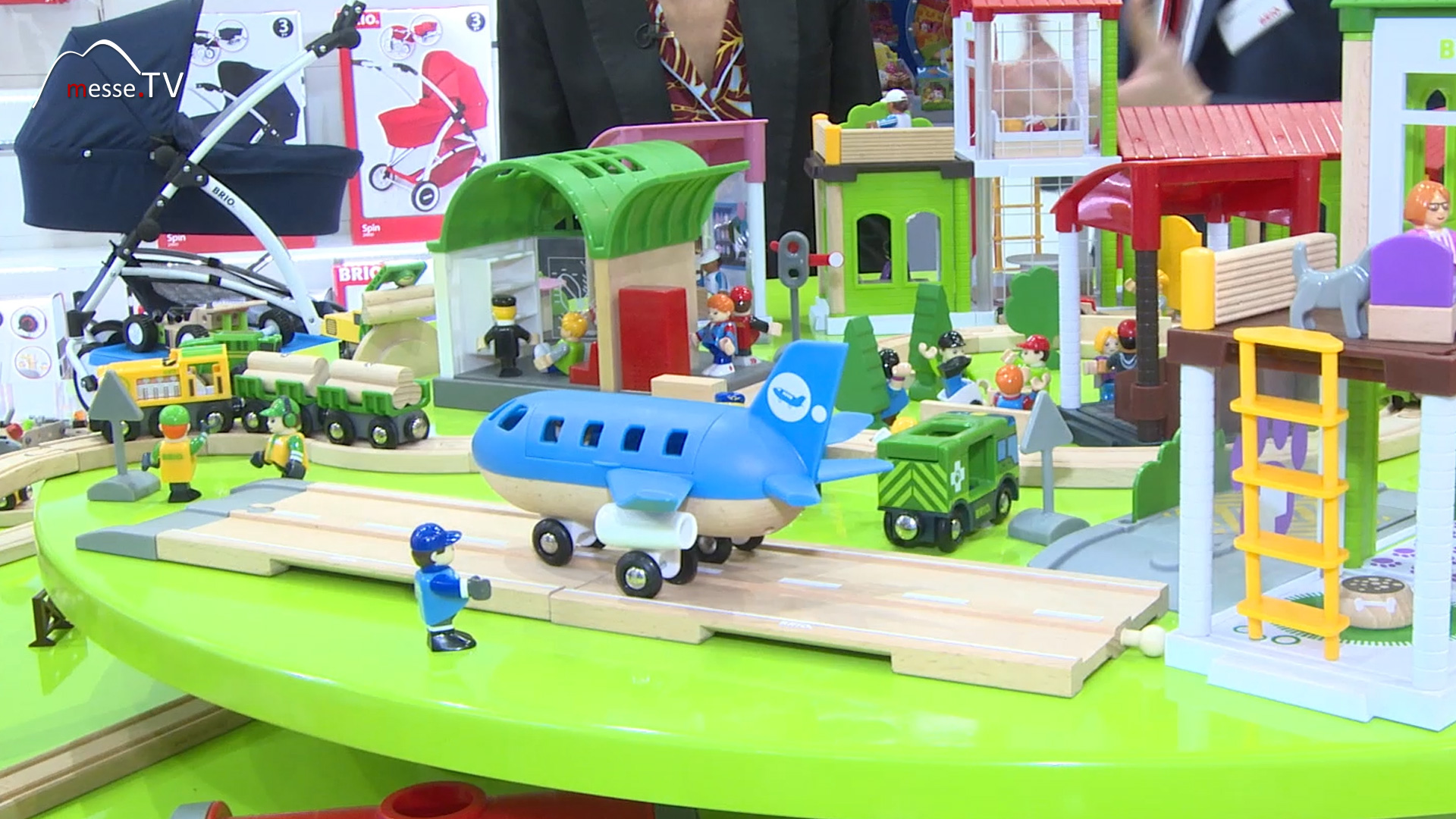 Brio Spielewelt Flugzeug Eisenbahn Spielwarenmesse