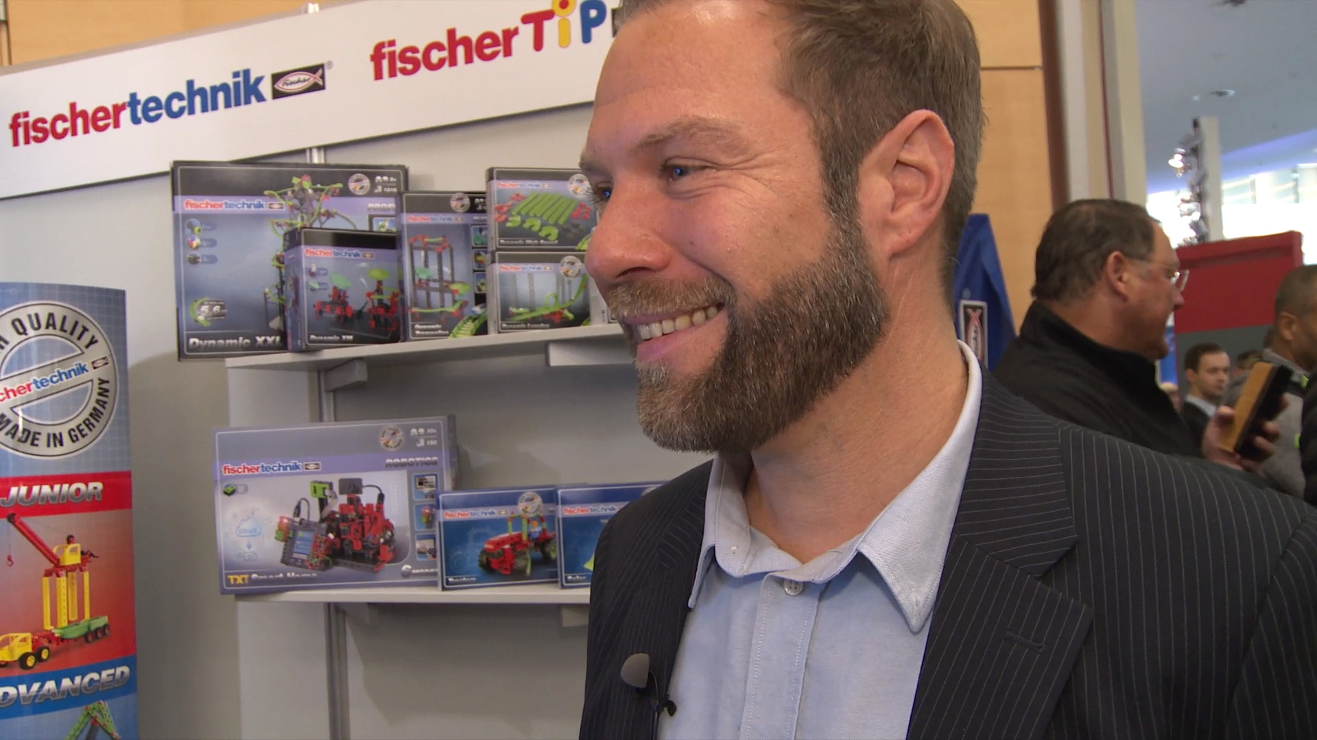 MesseTV Beitrag Fischertechnik Moderator Juergen Groh