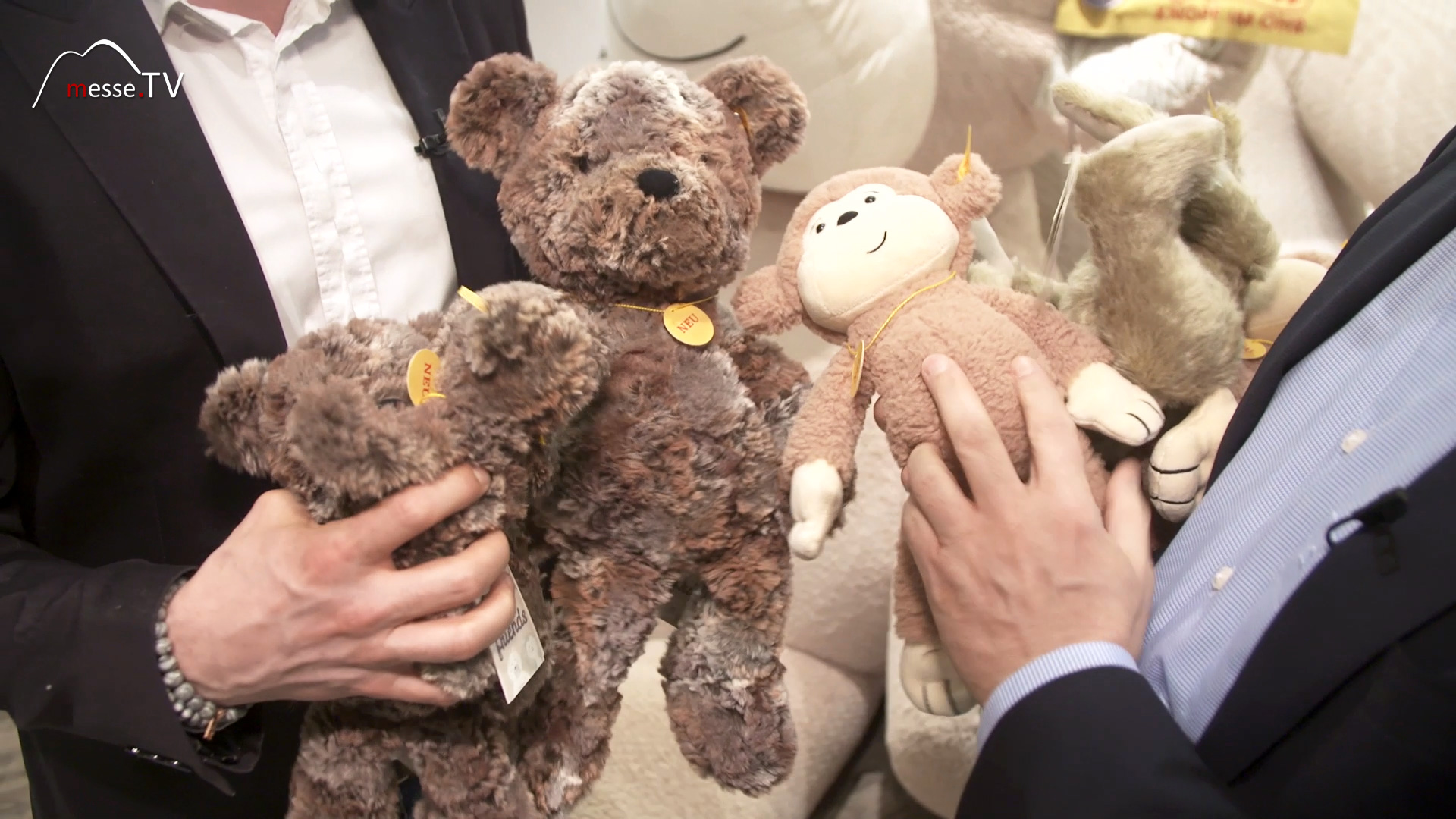 Teddy traditionell und Kuscheltiere im Zeitgeist Steiff