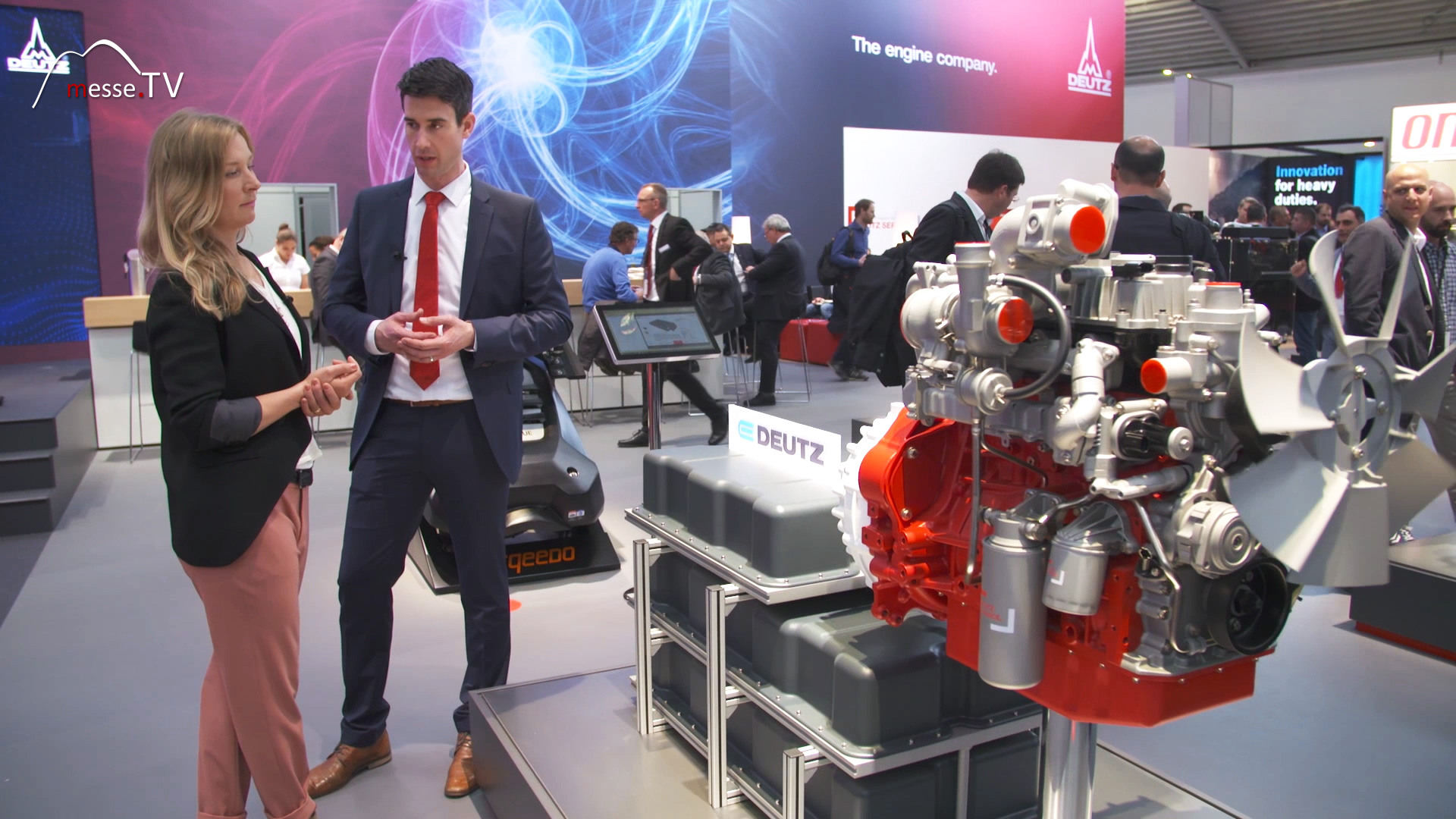 DEUTZ Hybridantrieb mit Batteriepackage 100 KW bauma 2019 Messe München