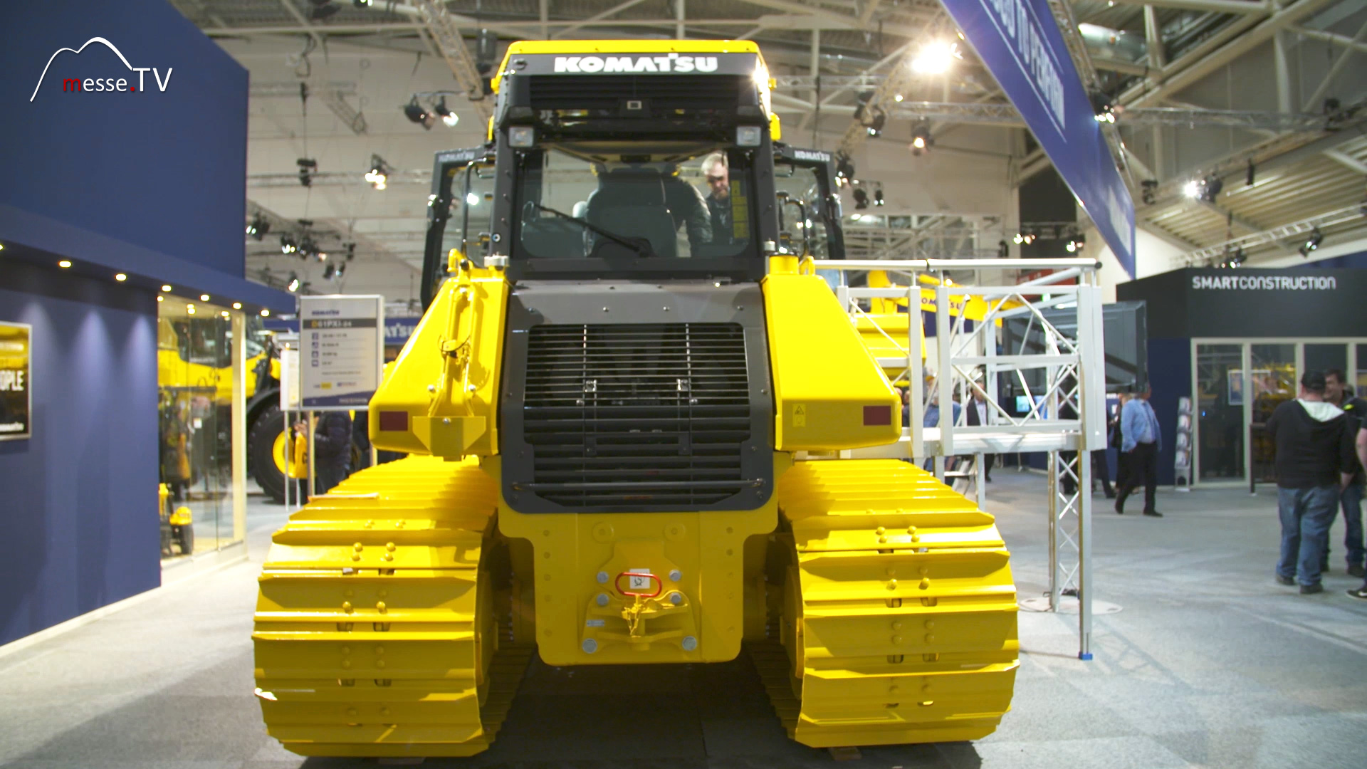 KOMATSU Bulldozer D61PXi 24 Rueckansicht