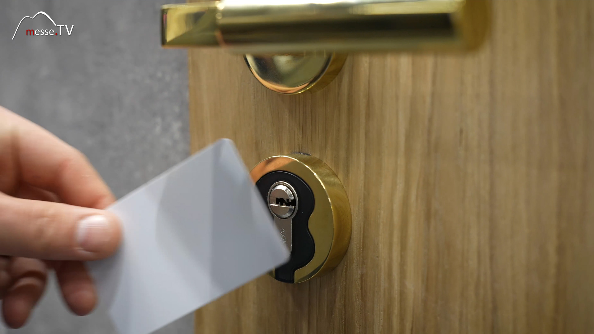 Smart Home Tür Schließsystem mit RFID Zutrittskontrolle Südmetall