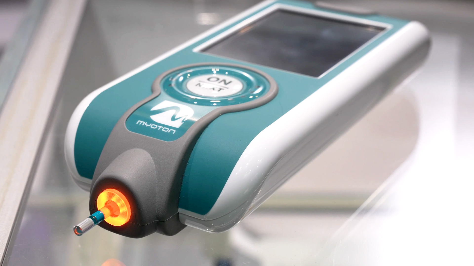 Myoton Messgerät zur Analyse der Muskelspannung Artec Design electronica 2024