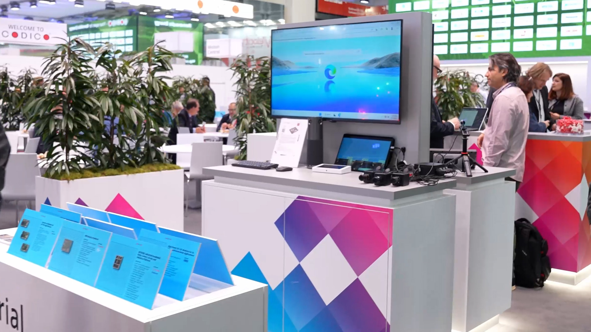 Produktionsprozesse mit KI verbessern CODICO electronica 2024