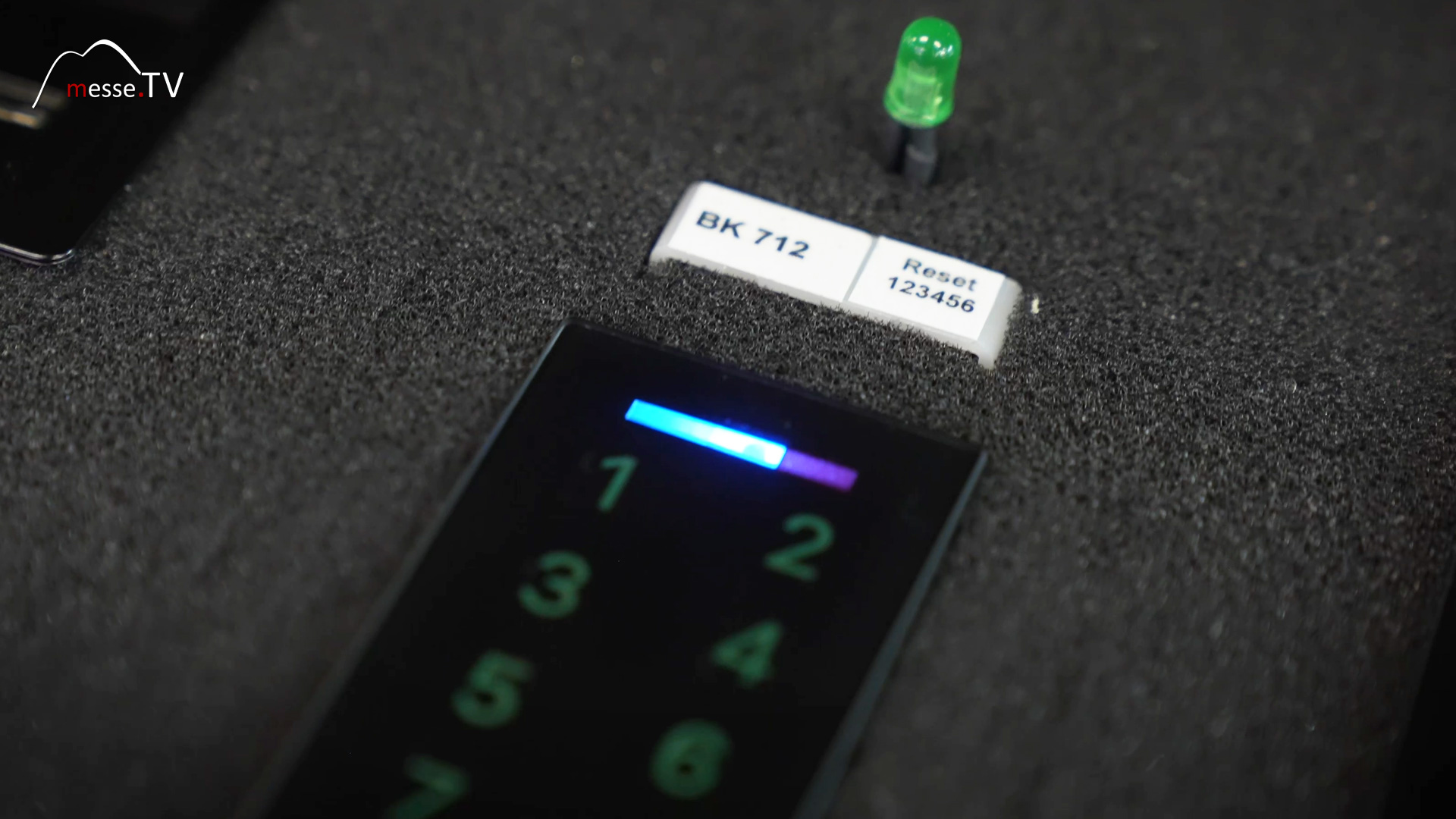 Biometrischer Touchcode Smartphone Tueroeffner
