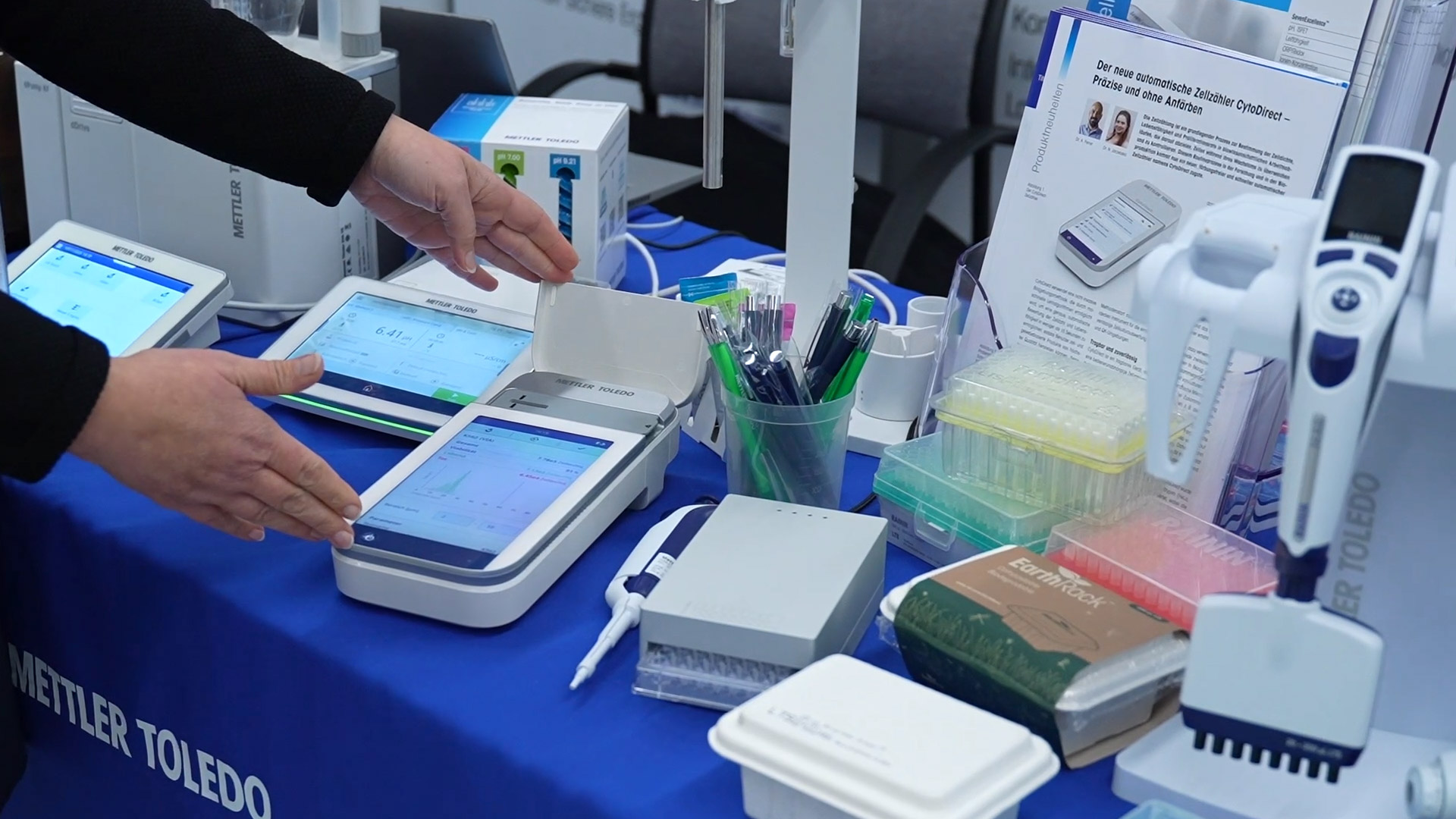 Innovativer handlicher Zellzähler keine Anfärbung nötig Zellanalyse Labor Mettler Toledo LAB SUPPLY 2024