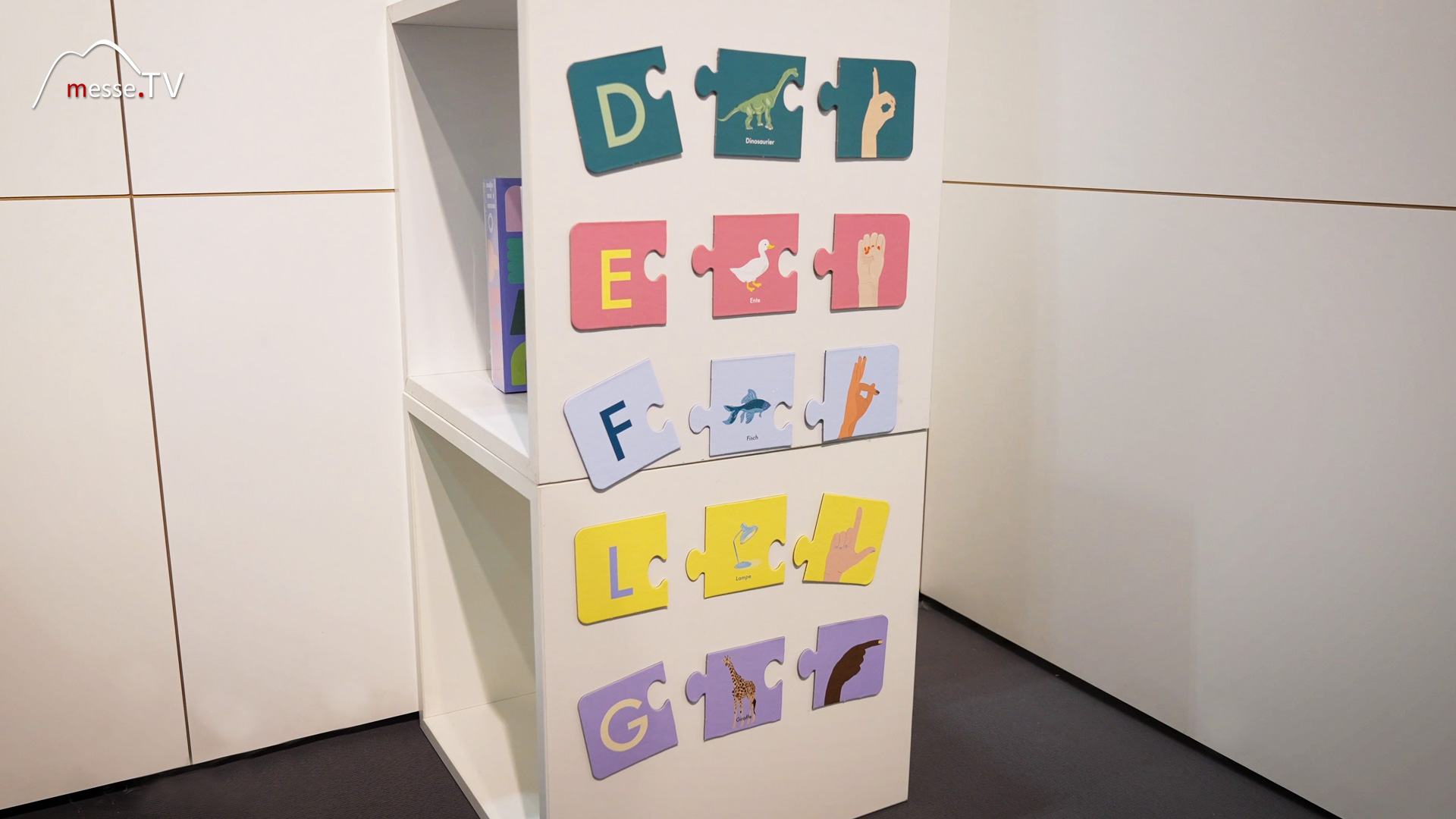 Edukatives Spielen Fingeralphabet lernen