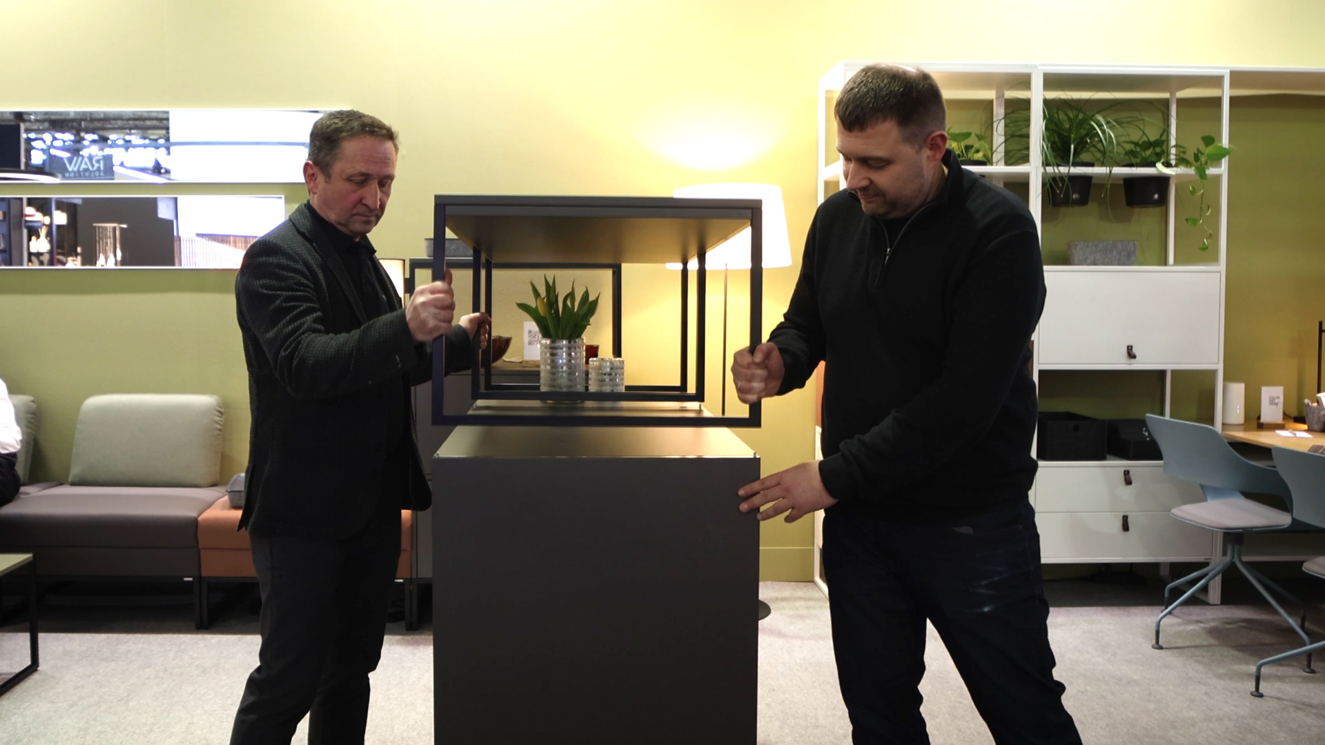 Regalsystem Montage mit wenigen Handgriffen ohne Werkzeug