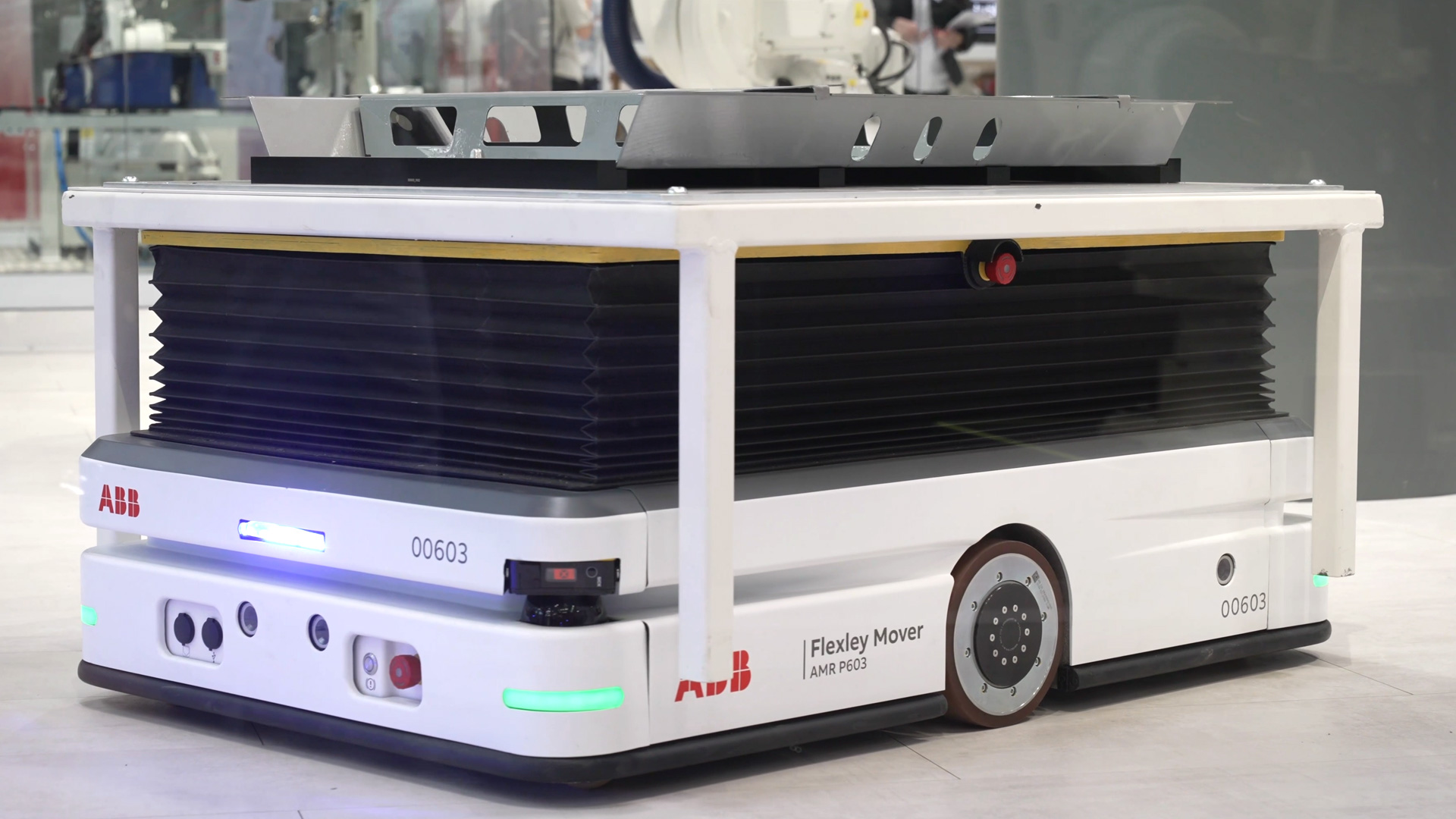 AMR P603 von ABB mit Visual SLAM Navigation