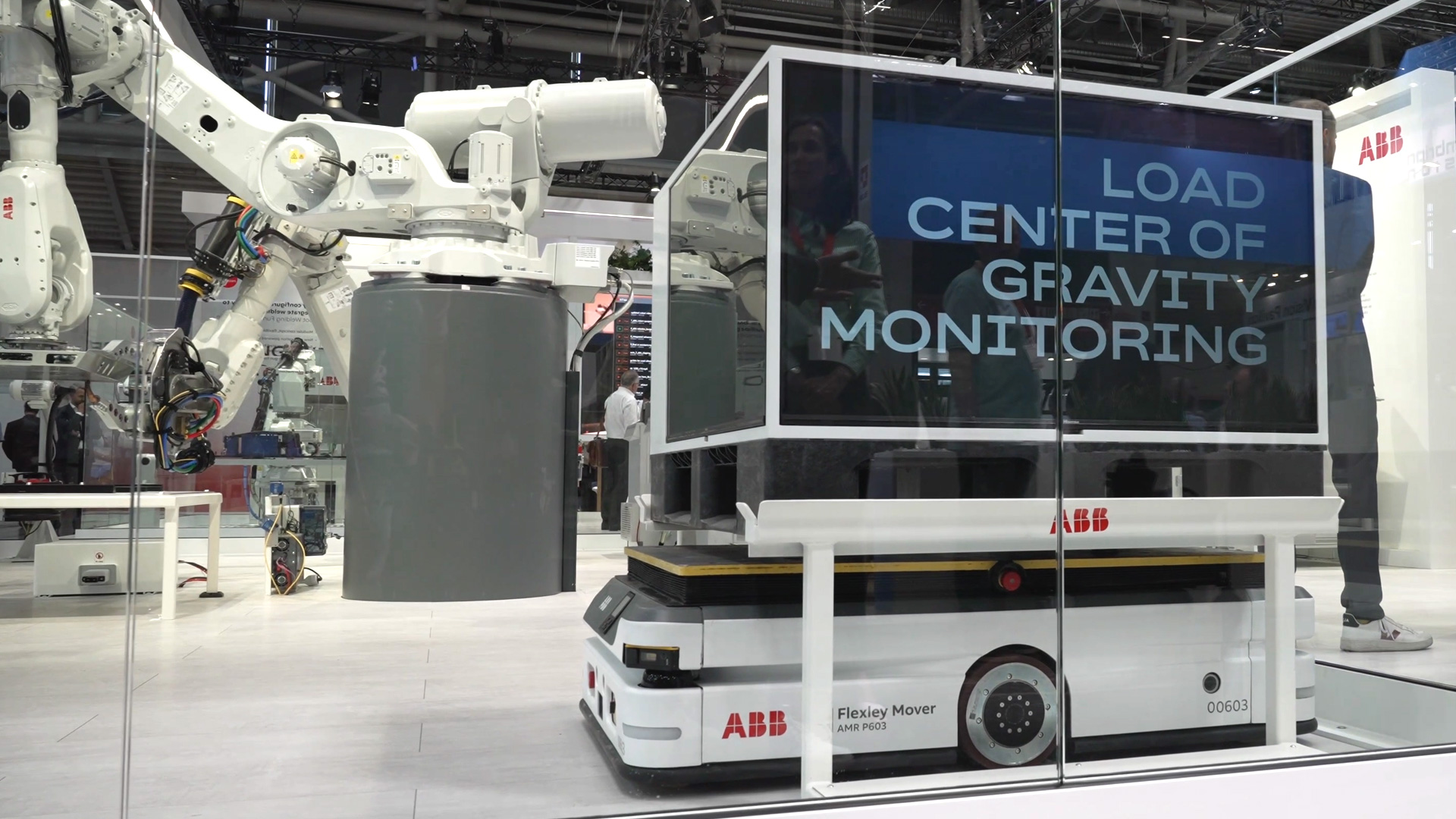 Flottenmanagement fuer unterschiedliche AMR Typen von ABB