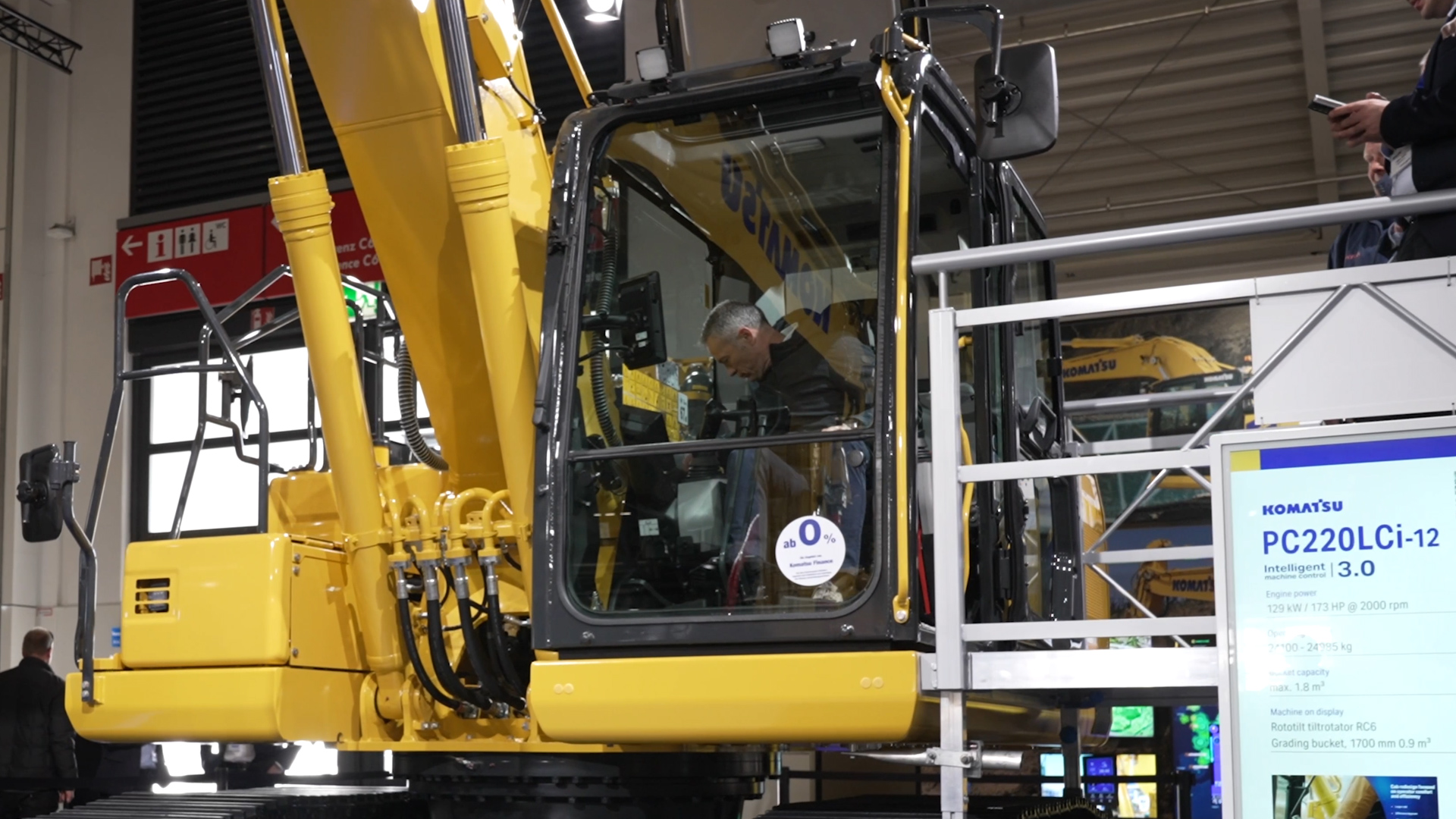 Fahrerkabine Raupenbagger Komatsu PC 220 LCi bedienerzentriertes Kabinendesign