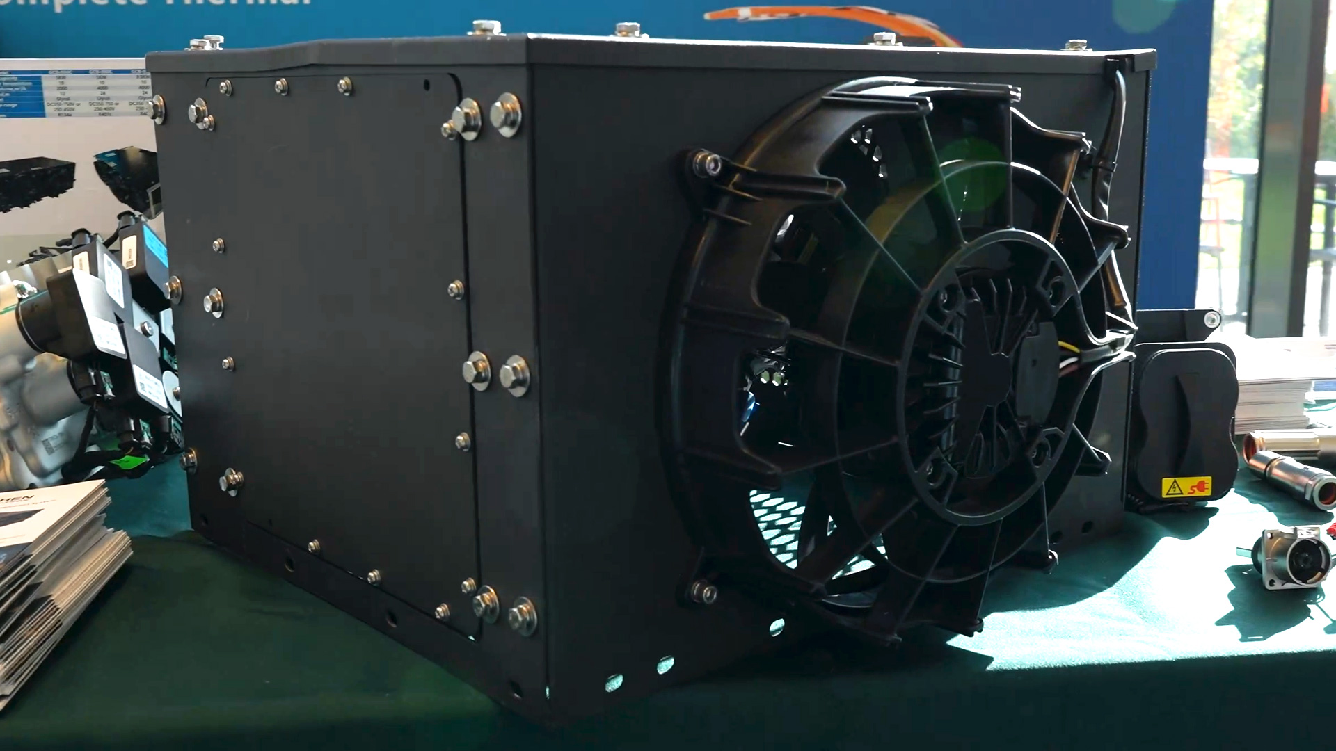 BTMS eFahrzeug Bus kundenspezifische Produktion Guchen eMove360Grad