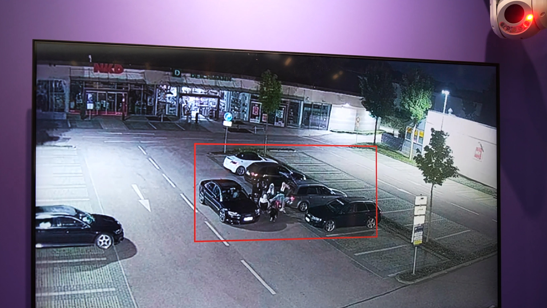 KI Kameraueberwachung Parkraeume Sicherheit Parkplatz Wemolo