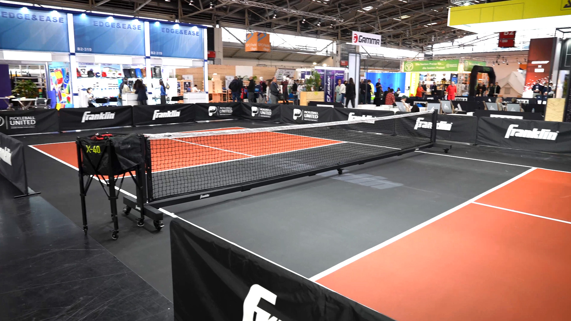 Stag Iconic Rollcourts für Pickleball