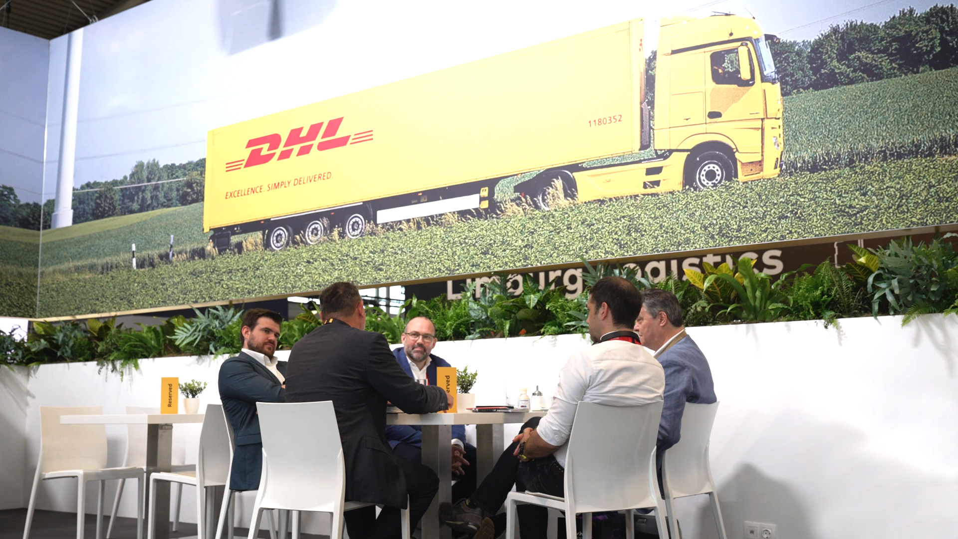 DHL Logistik Netzwerken auf der transport logistic Muenchen 2025