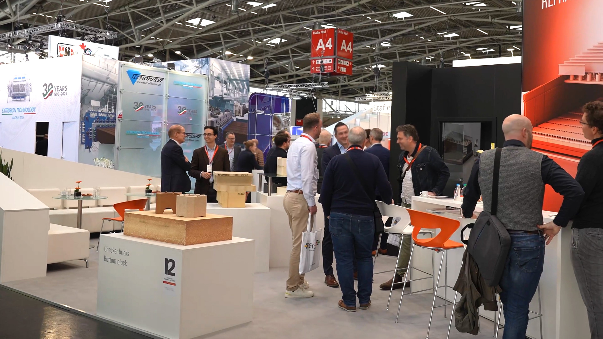 Refratechnik zeigt innovativen Viadukt Stein auf der Ceramitec München