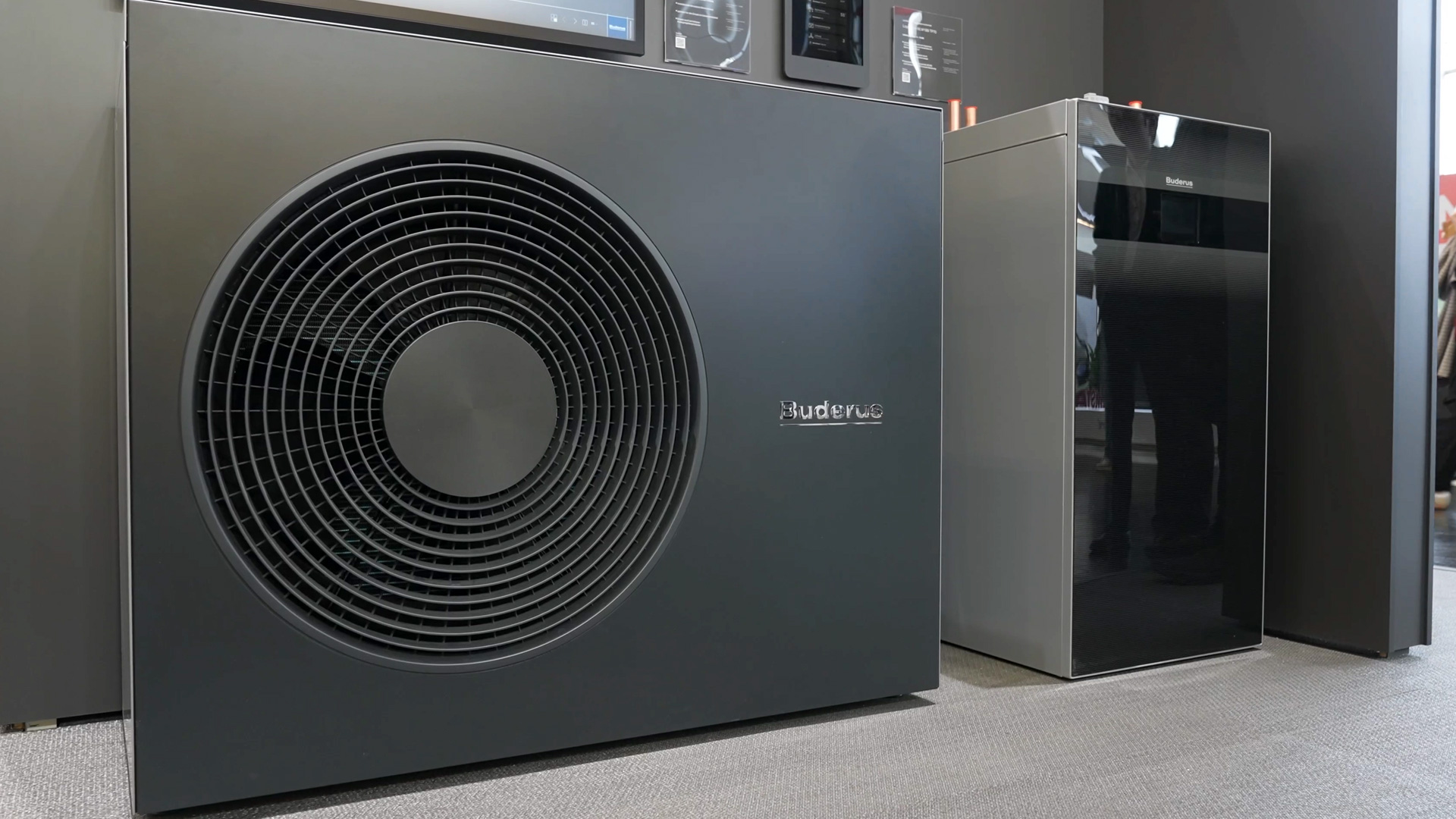 Wärmepumpe und Klimaanlage für Heizung und Kühlung in einem Haus
