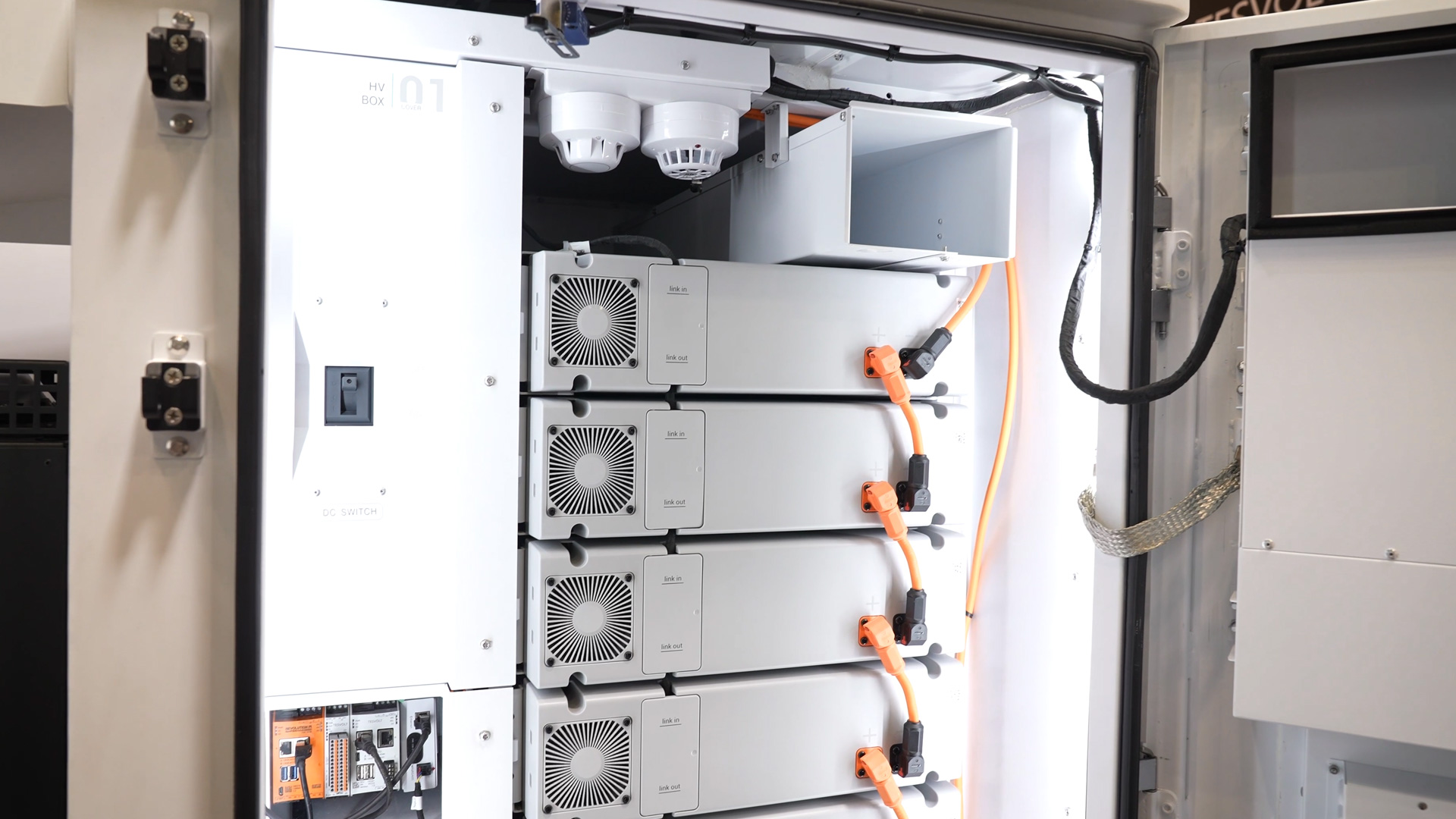 Batteriespeicher Speichertechnik verbunden mit Energy Trading