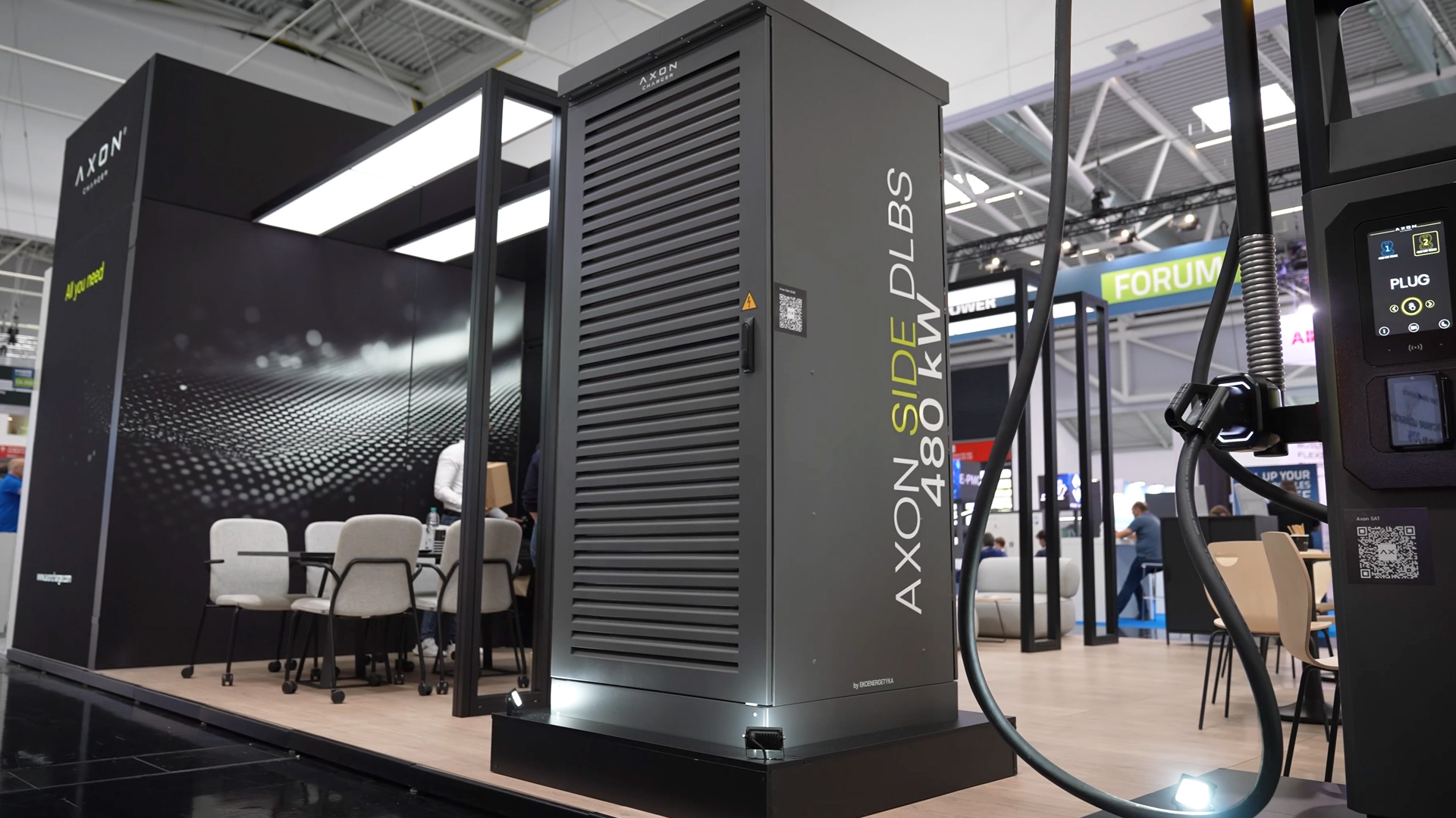 MCS Schnelllader für kurze Standzeiten und große Batterien