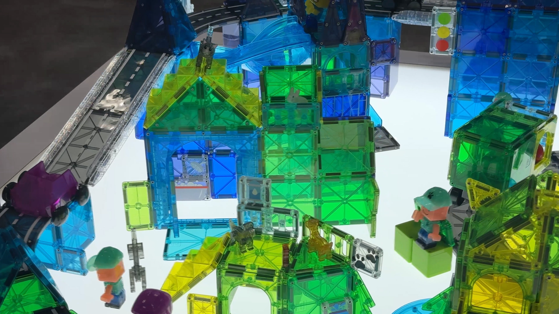 Magna Tiles Travel Set als mobiles Bausystem fuer unterwegs