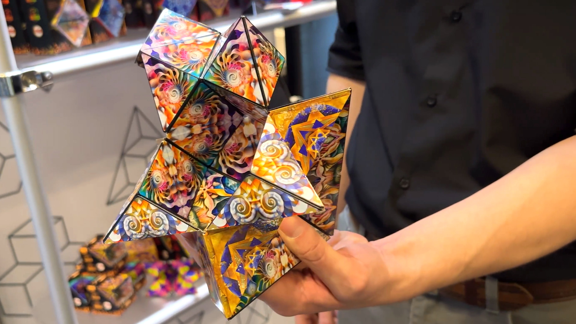 Shashibo Magnetic Puzzle System mit 100 Shapes