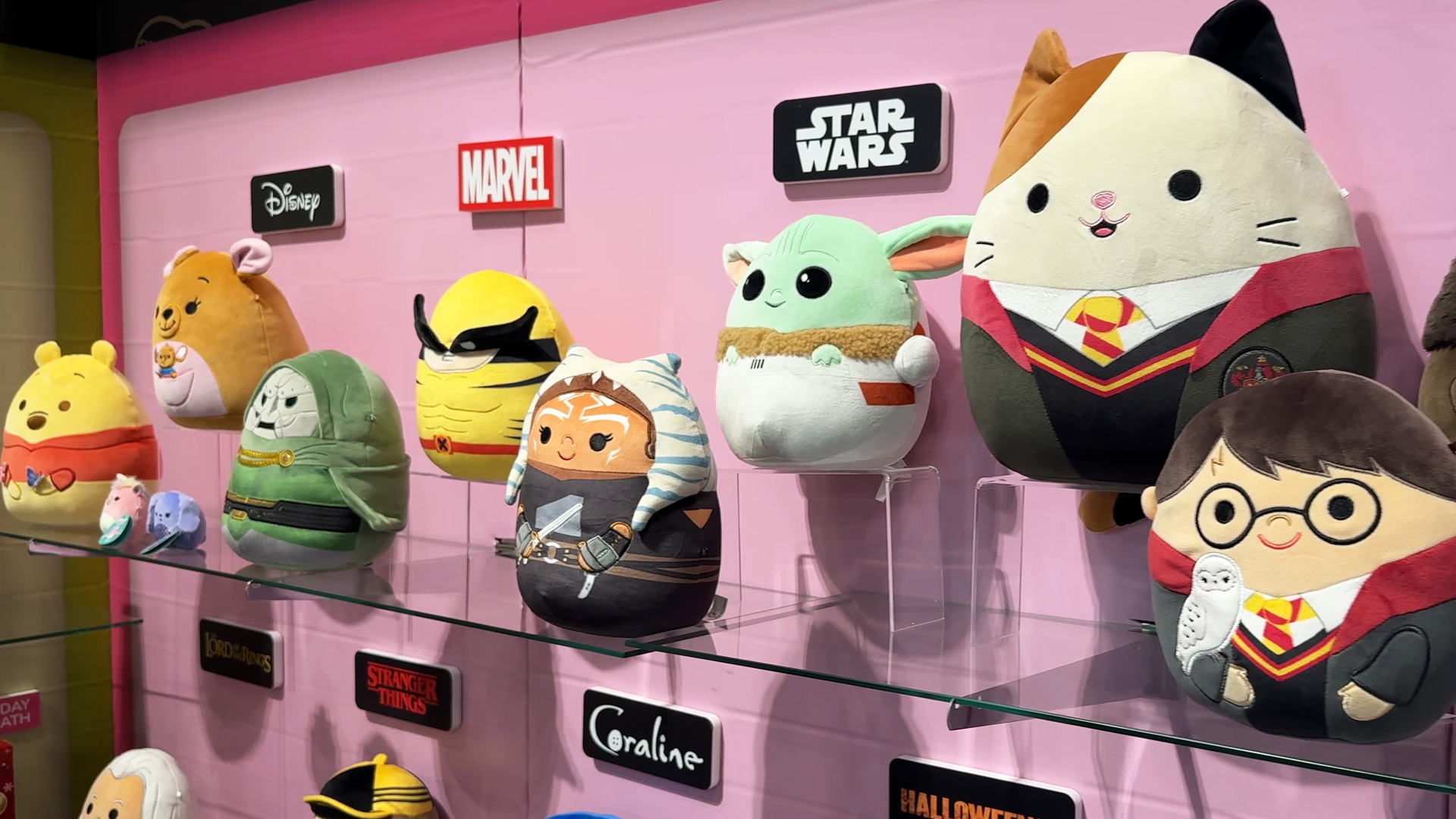 Squishmallows Star Wars und Marvel Plueschtier Lizenzen