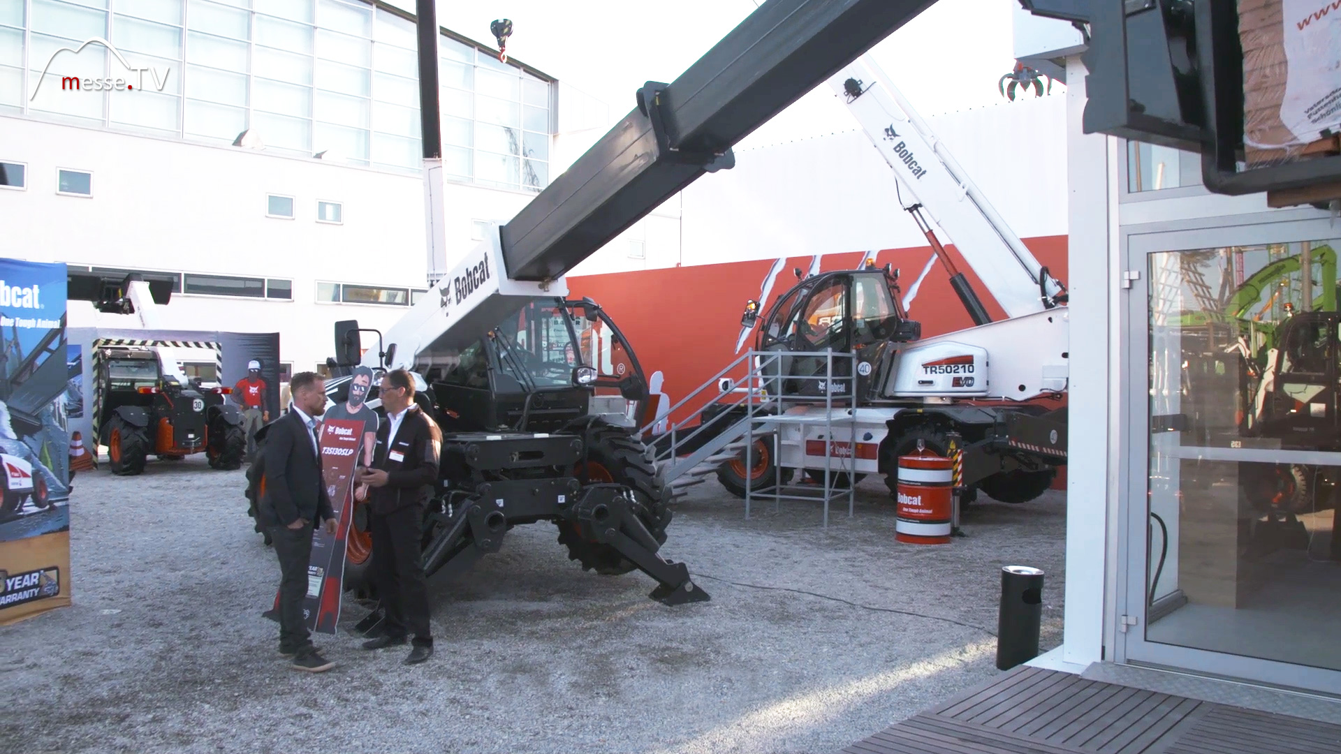 Bobcat Telescopic loader in action bauma construction vehicles trade fair munich