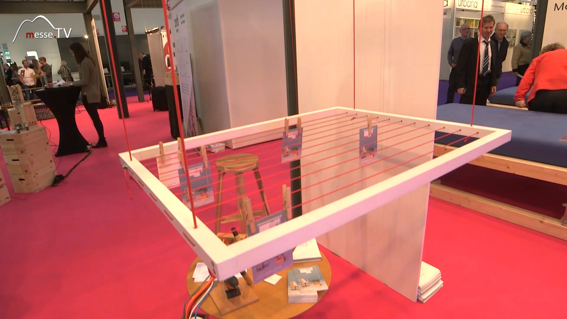 Hangbird laundry rack that doesnt get in the way