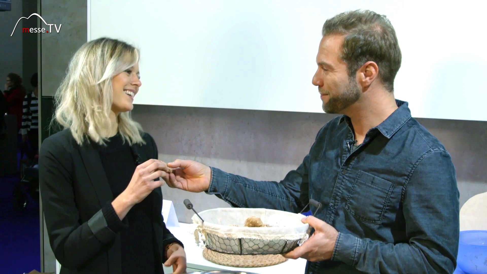 Trade Fair TV Report Clean Eating Gold is not a color