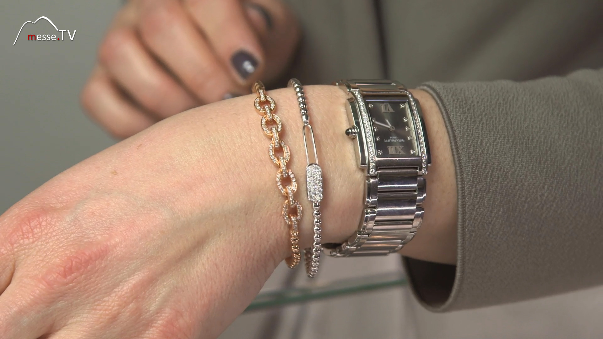 Jewelry bracelets DiamondGroup