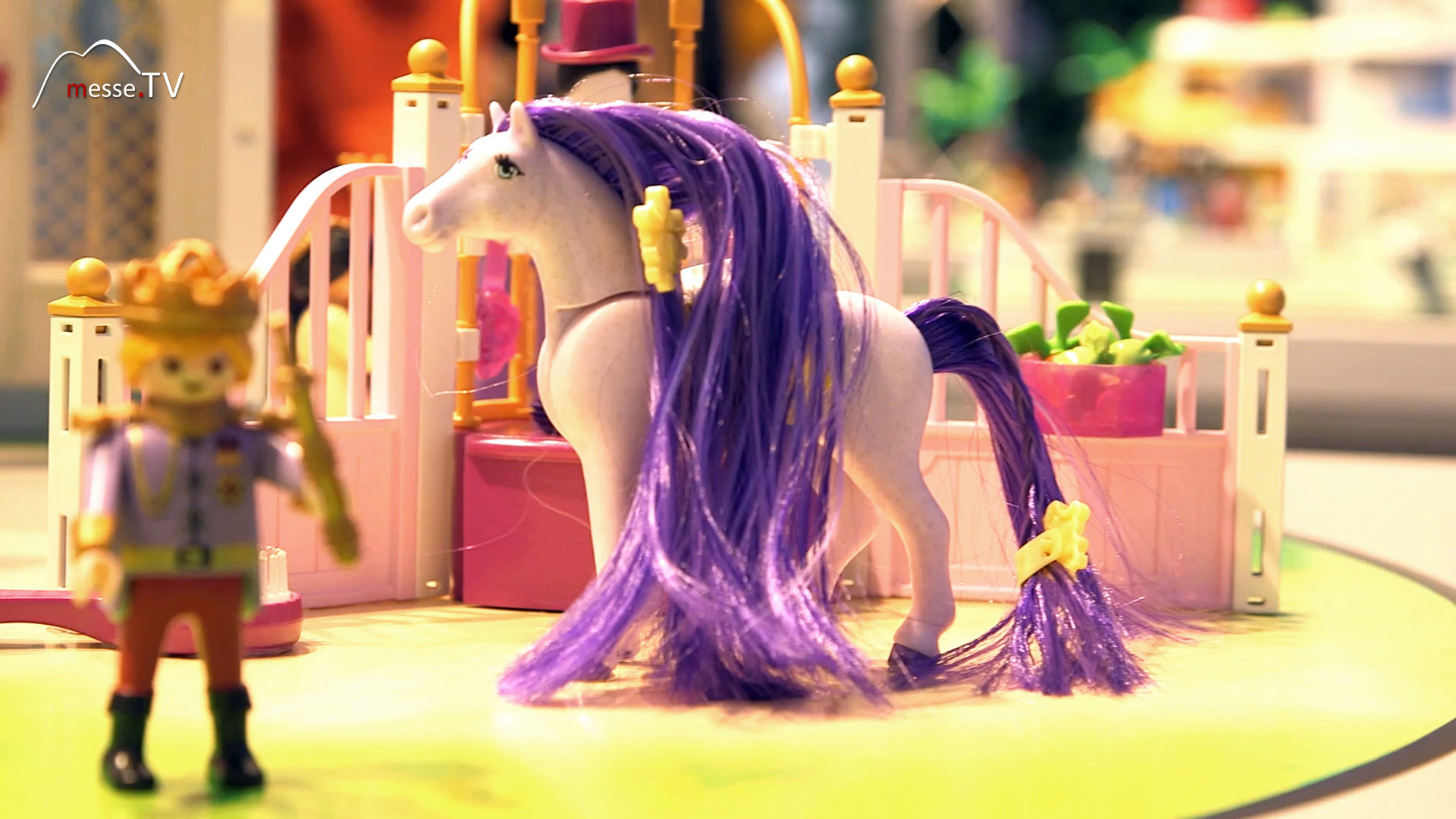 Play horse from Playmobil with purple mane