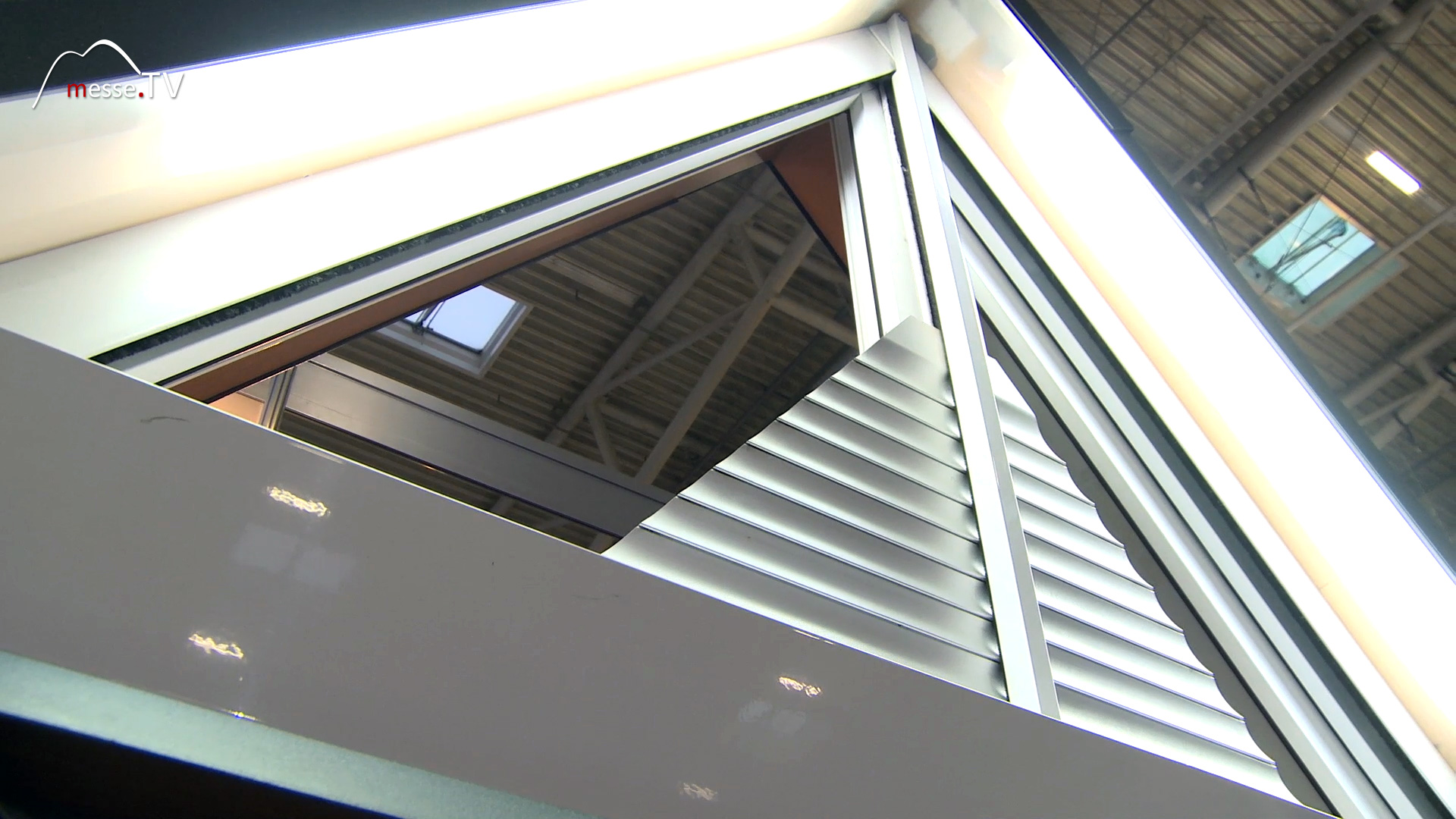 Roller shutters for every window shape