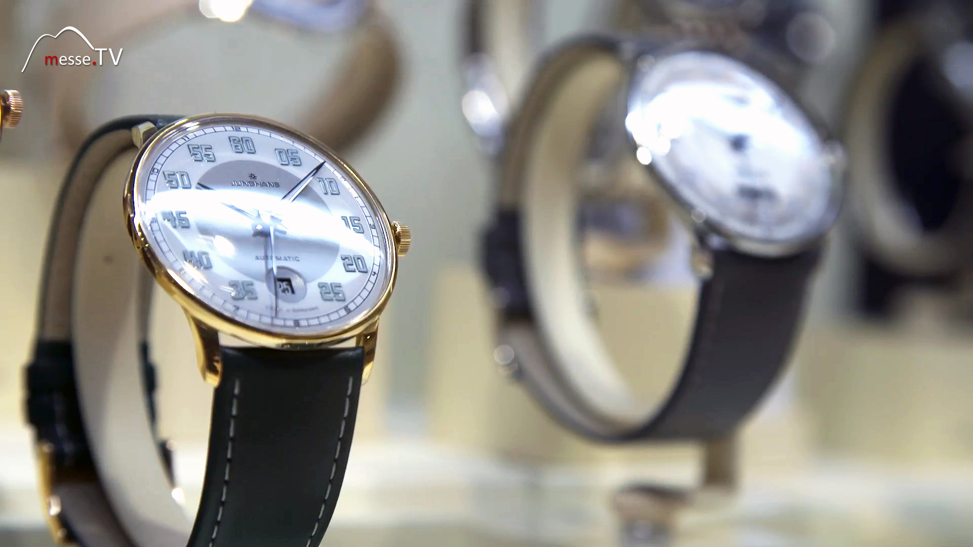 Wristwatch mechanical watch production