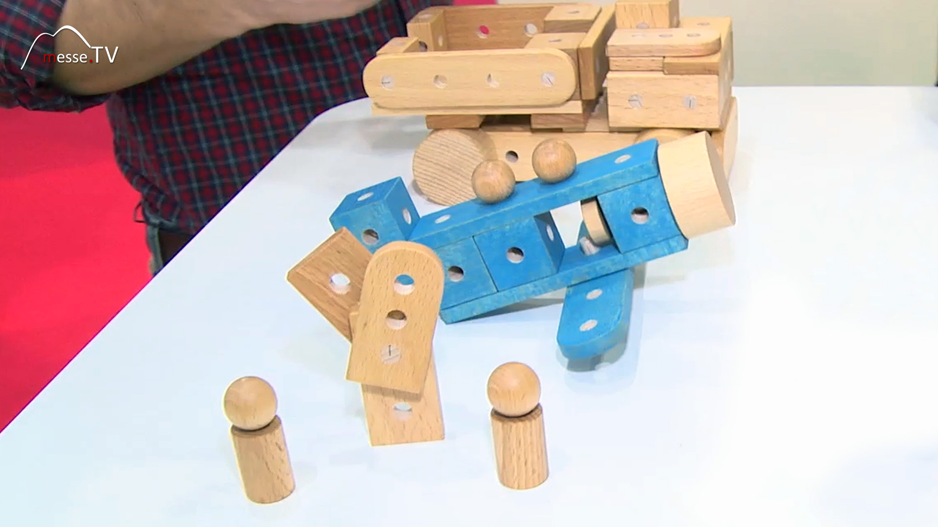 Bonhommes wooden play figures oi blocks