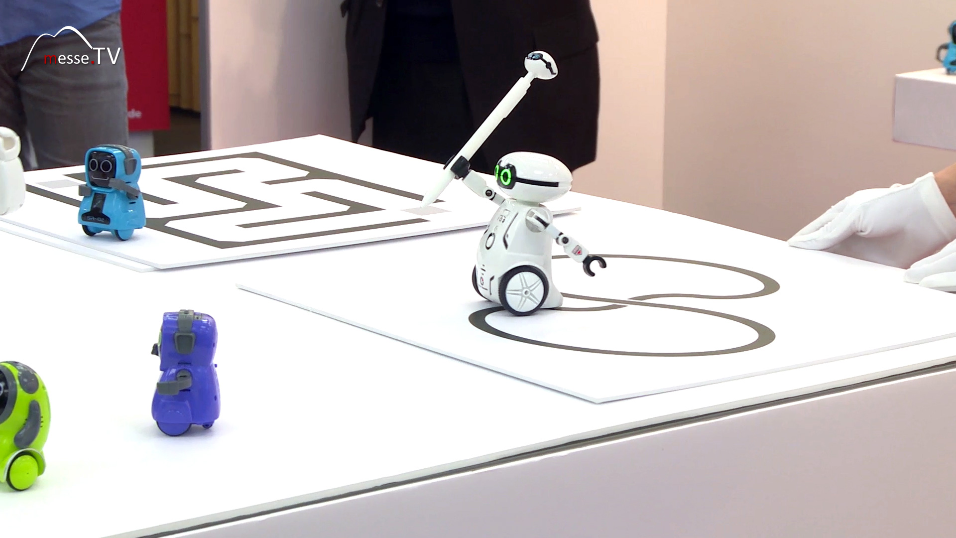 Macro Bot Educational Robot Silverlit
