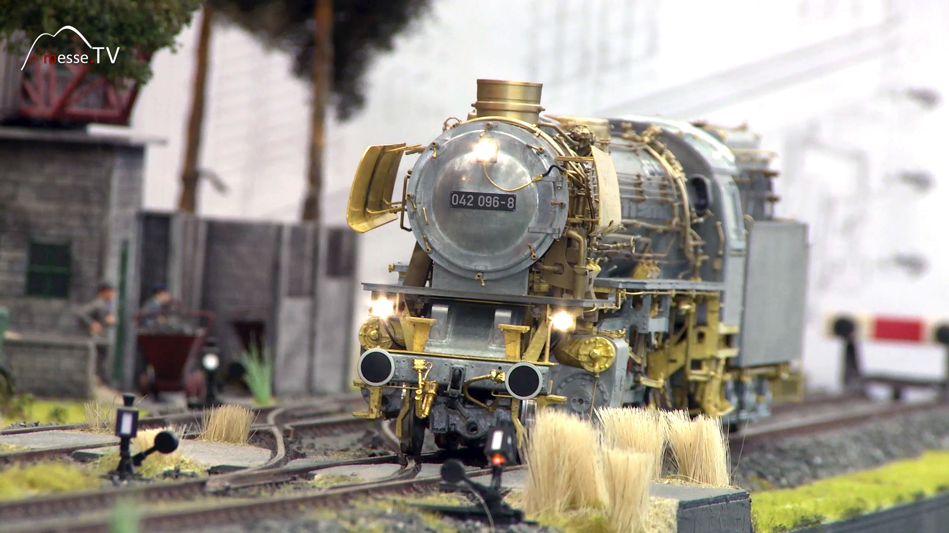 Toy Locomotive unpainted Maerklin Modeling