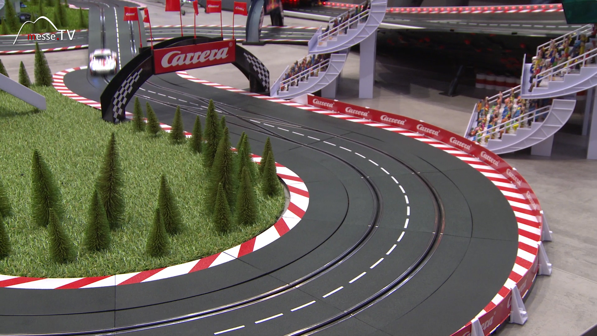 Carrera car racing track course
