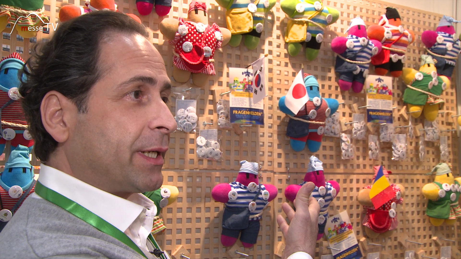 Fragenhelden dolls cuddly toys MesseTV interview Spielwarenmesse 2018