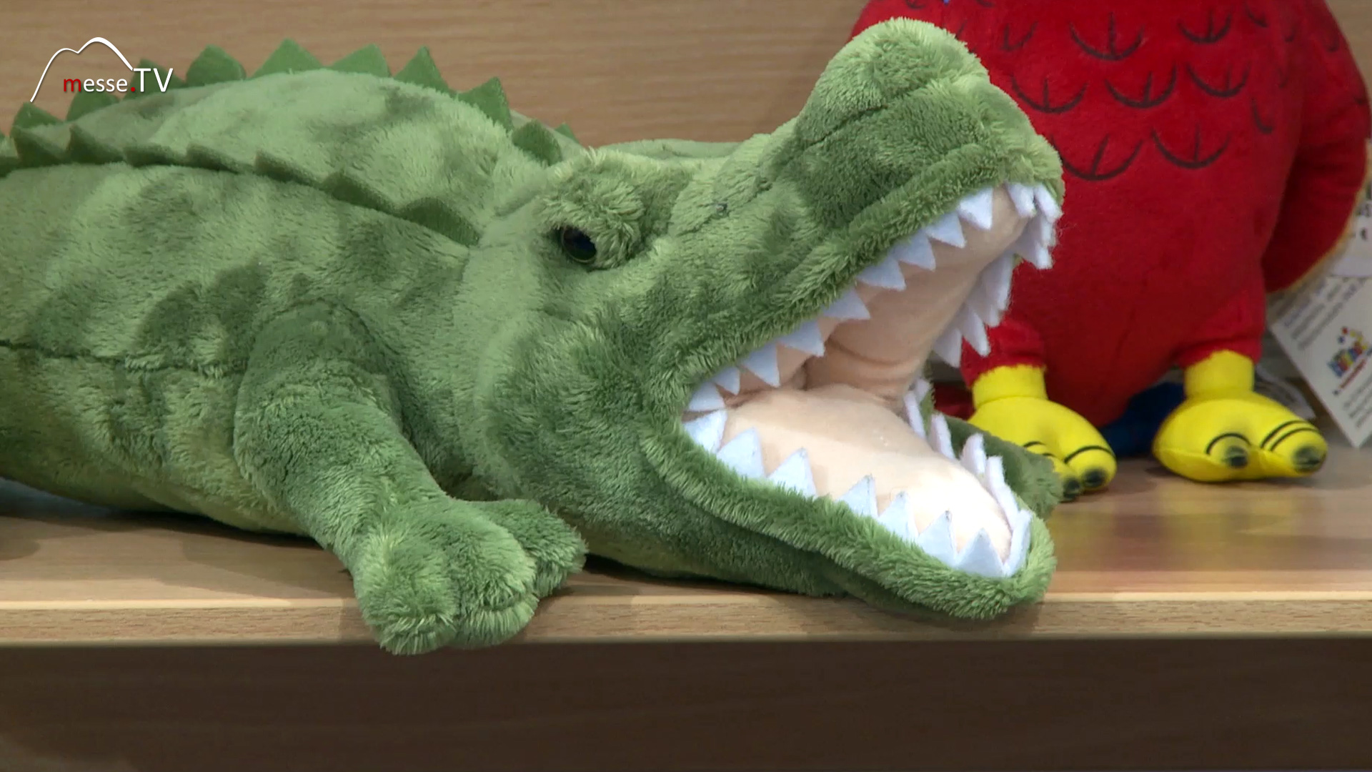 cuddly toy crocodile Heunec
