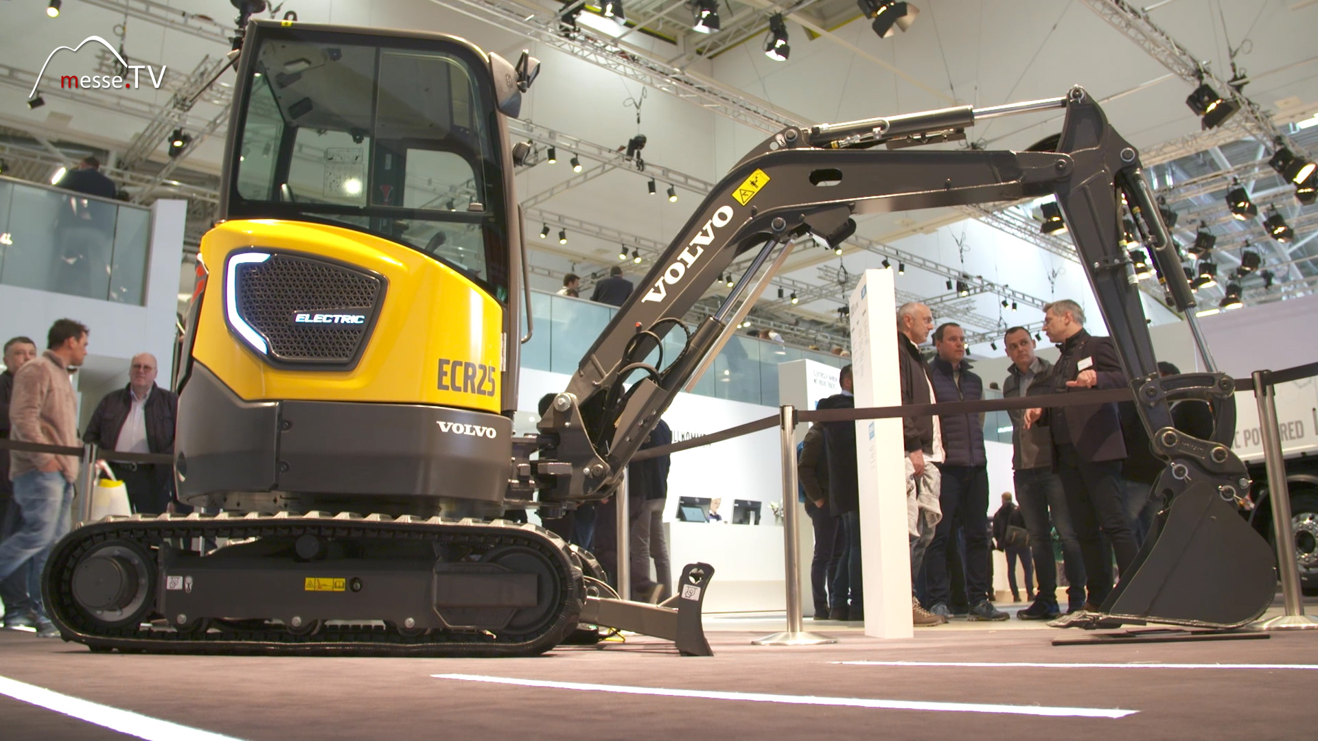 VOLVO fully electric excavator ECR25 charging interface