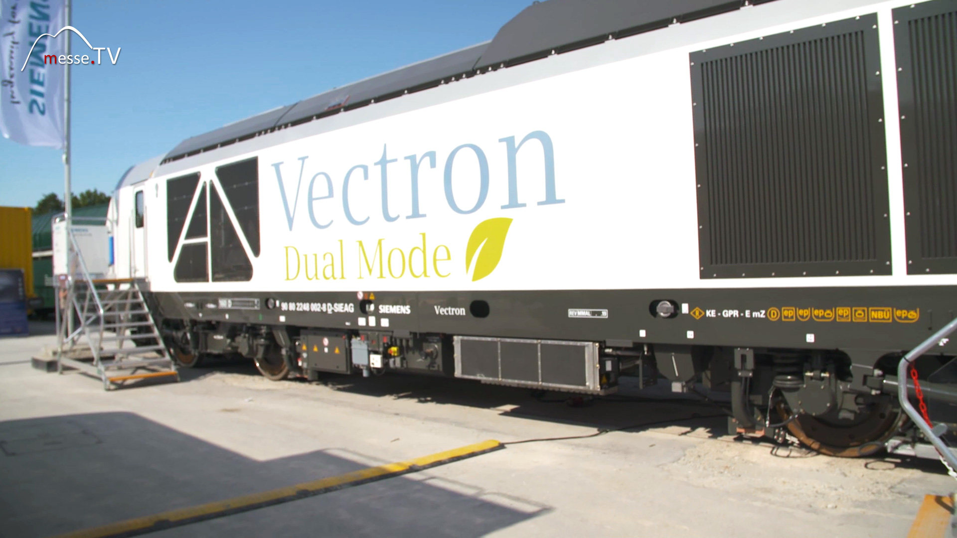 Siemens Vectron Dual Mode Locomotive transport logistic Munich