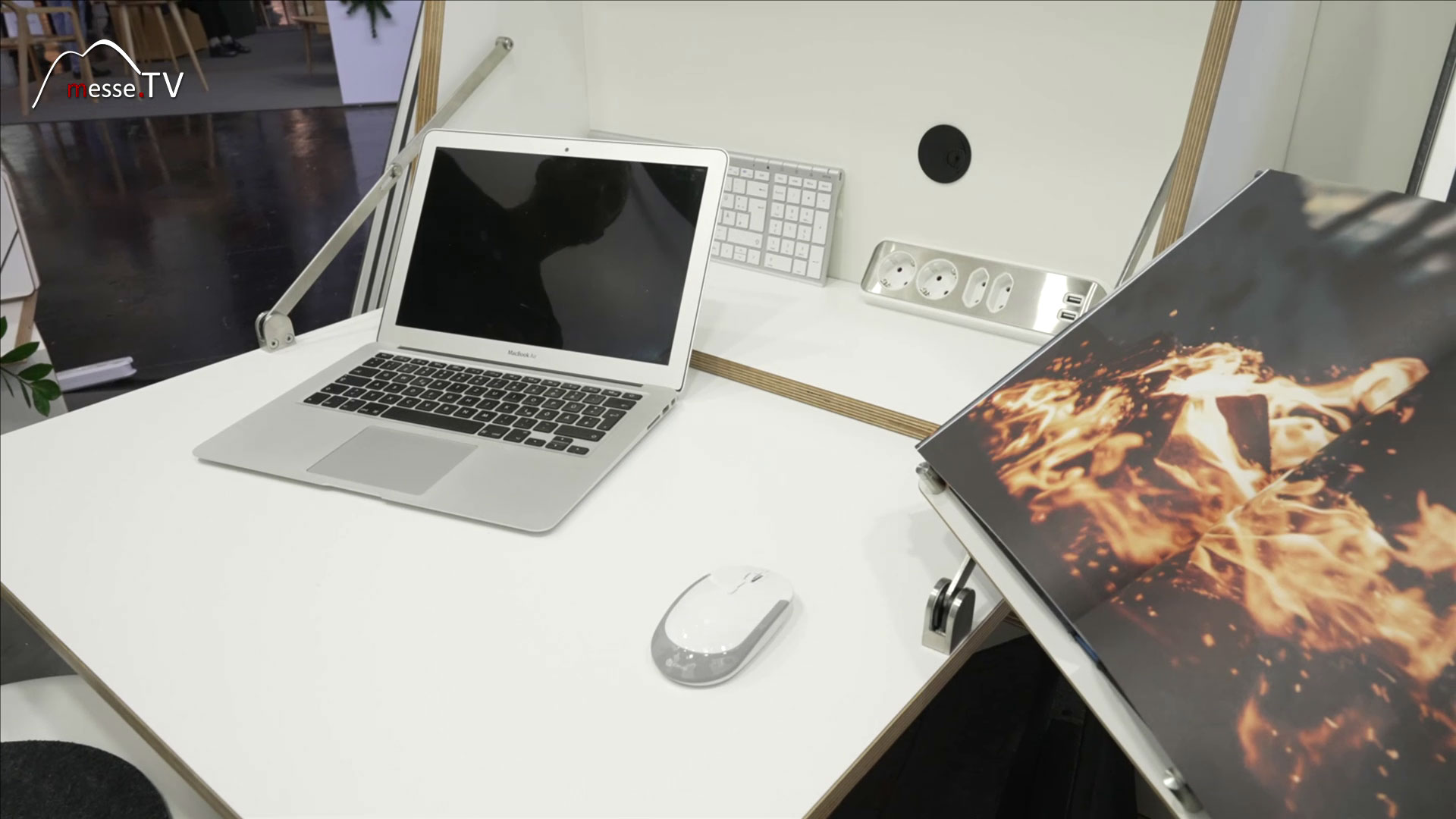 Ergonomic workstation Vidajo