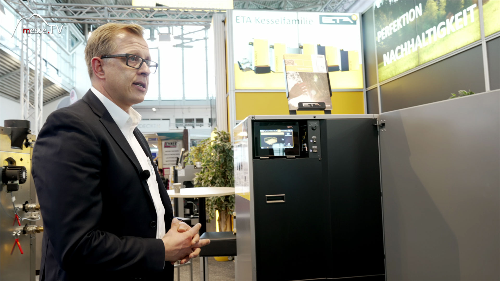 Heating system pellets condensing boiler